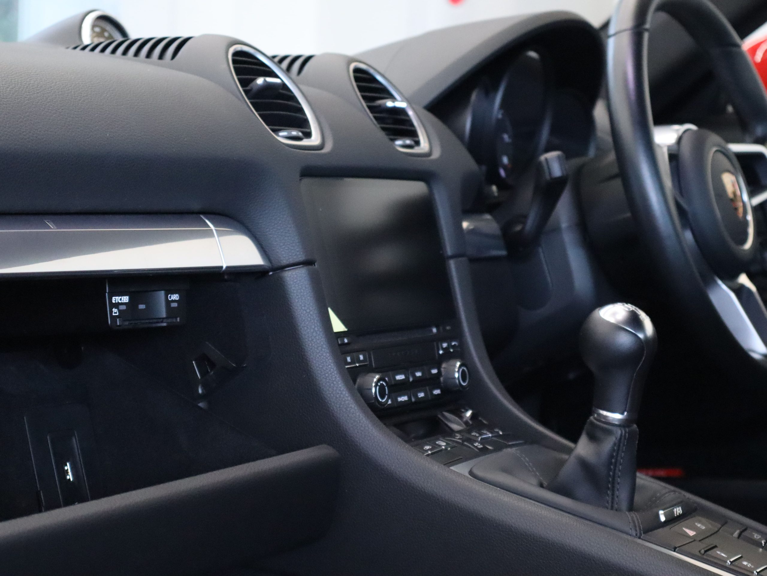 ポルシェ718ケイマン（Type982）6MT<br>スポーツクロノPKG<br>スポーツエグゾースト<br>PASM