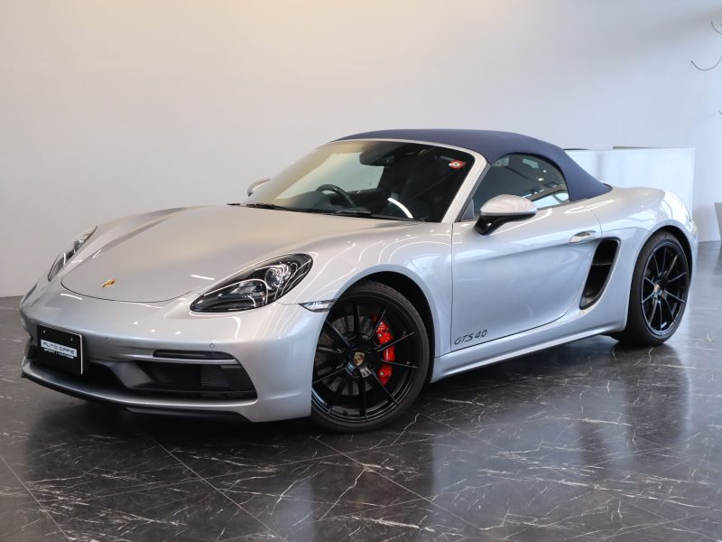 ポルシェ718ボクスターGTS4.0（Type982）6MT<br>グラファイトブルーレザーインテリア<br>ヒーテッドカーボンステアリング<br>ホワイトメーターパネル