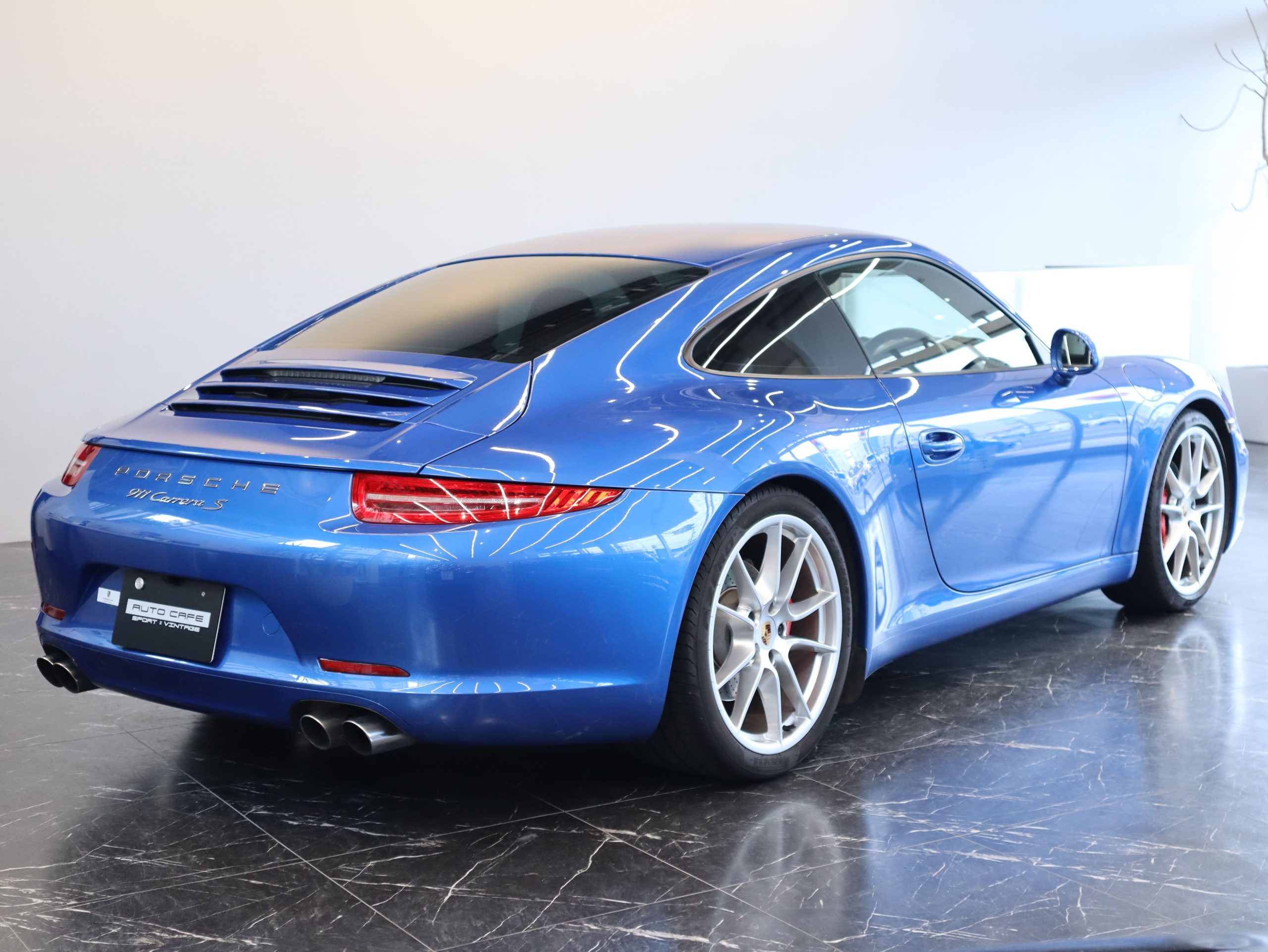 ポルシェ911カレラS（Type991.1）PDK<br>エスプレッソレザーインテリア<br>スポーツクロノパッケージ<br>スポーツエグゾーストシステム<br>PASMスポーツシャシー