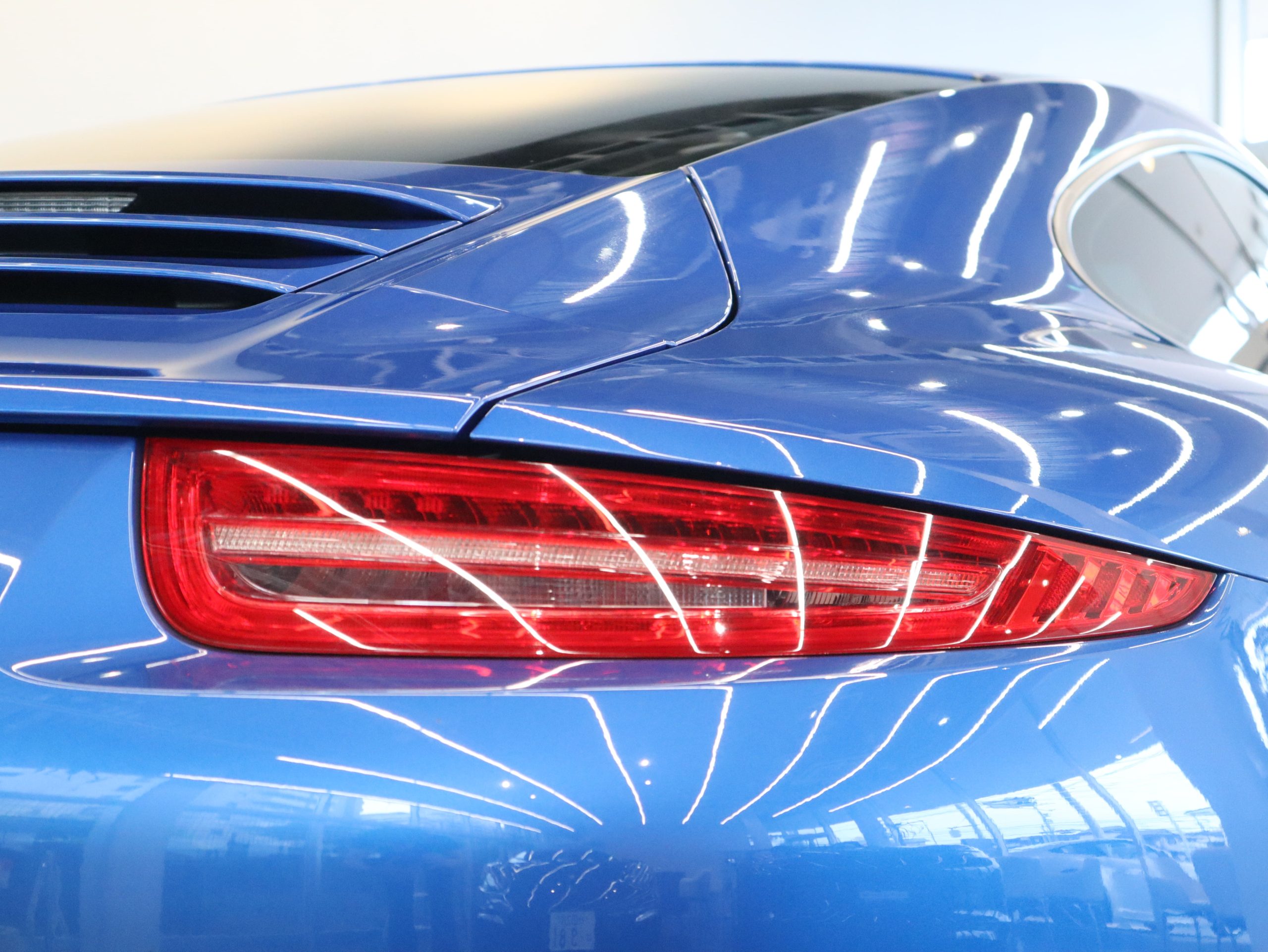 ポルシェ911カレラS（Type991.1）PDK<br>エスプレッソレザーインテリア<br>スポーツクロノパッケージ<br>スポーツエグゾーストシステム<br>PASMスポーツシャシー