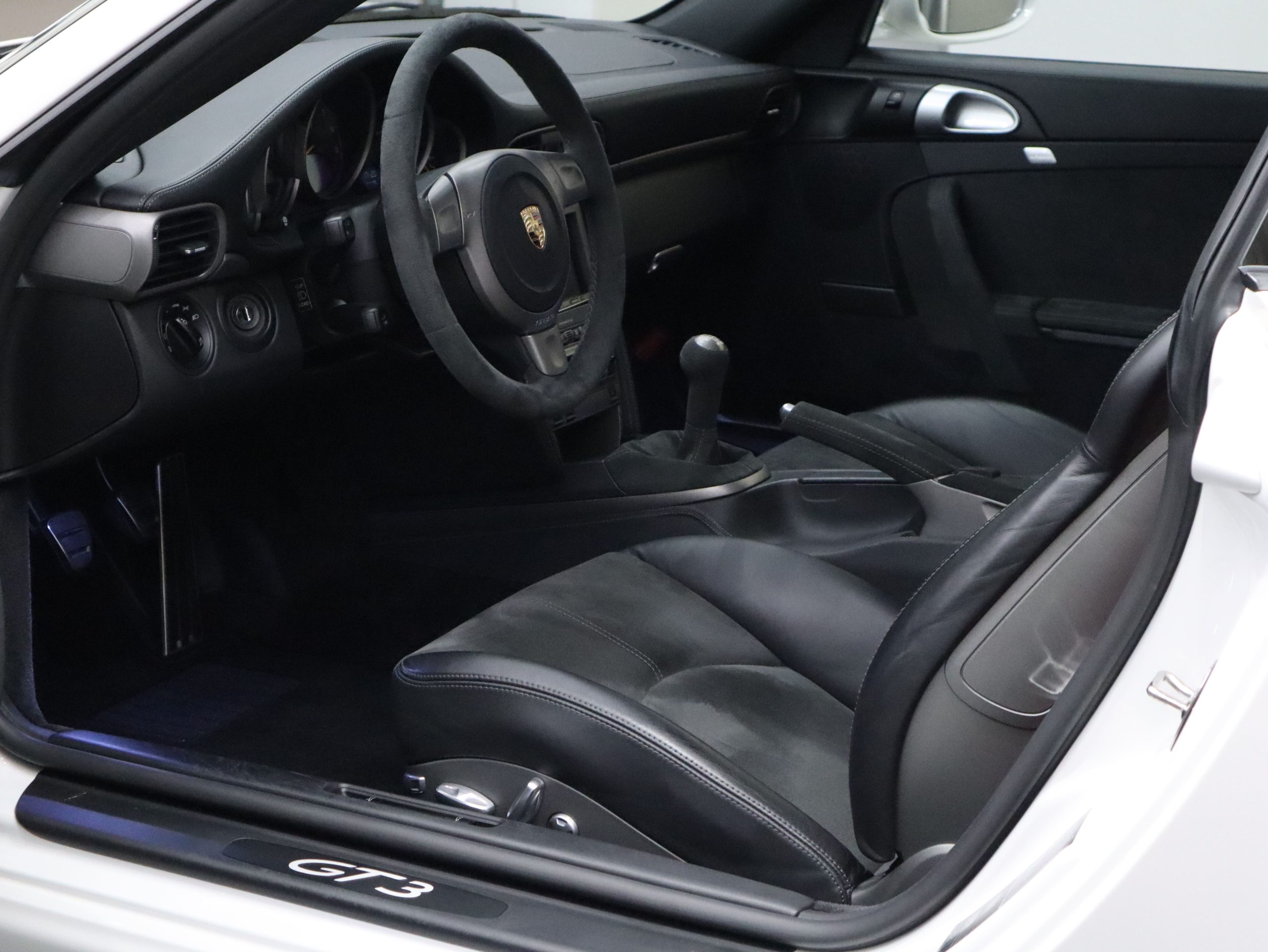 ★ポルシェ911GT3ストリート（Type997.1）6MT<br>レザーインテリア<br>PCCB<セラミックコンポジットブレーキ><br>16Wayアダプティブスポーツシートプラス<br>ロベルタリフトシステム