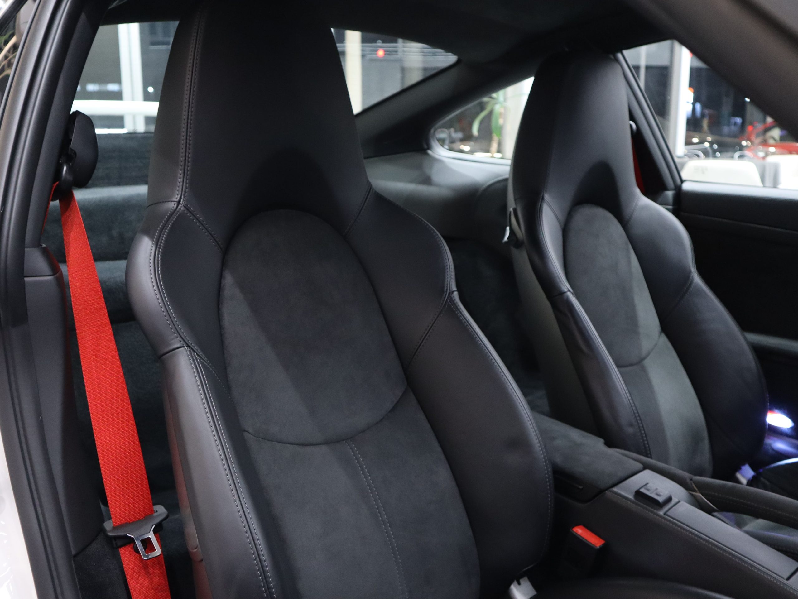 ★ポルシェ911GT3ストリート（Type997.1）6MT<br>レザーインテリア<br>PCCB<セラミックコンポジットブレーキ><br>16Wayアダプティブスポーツシートプラス<br>ロベルタリフトシステム