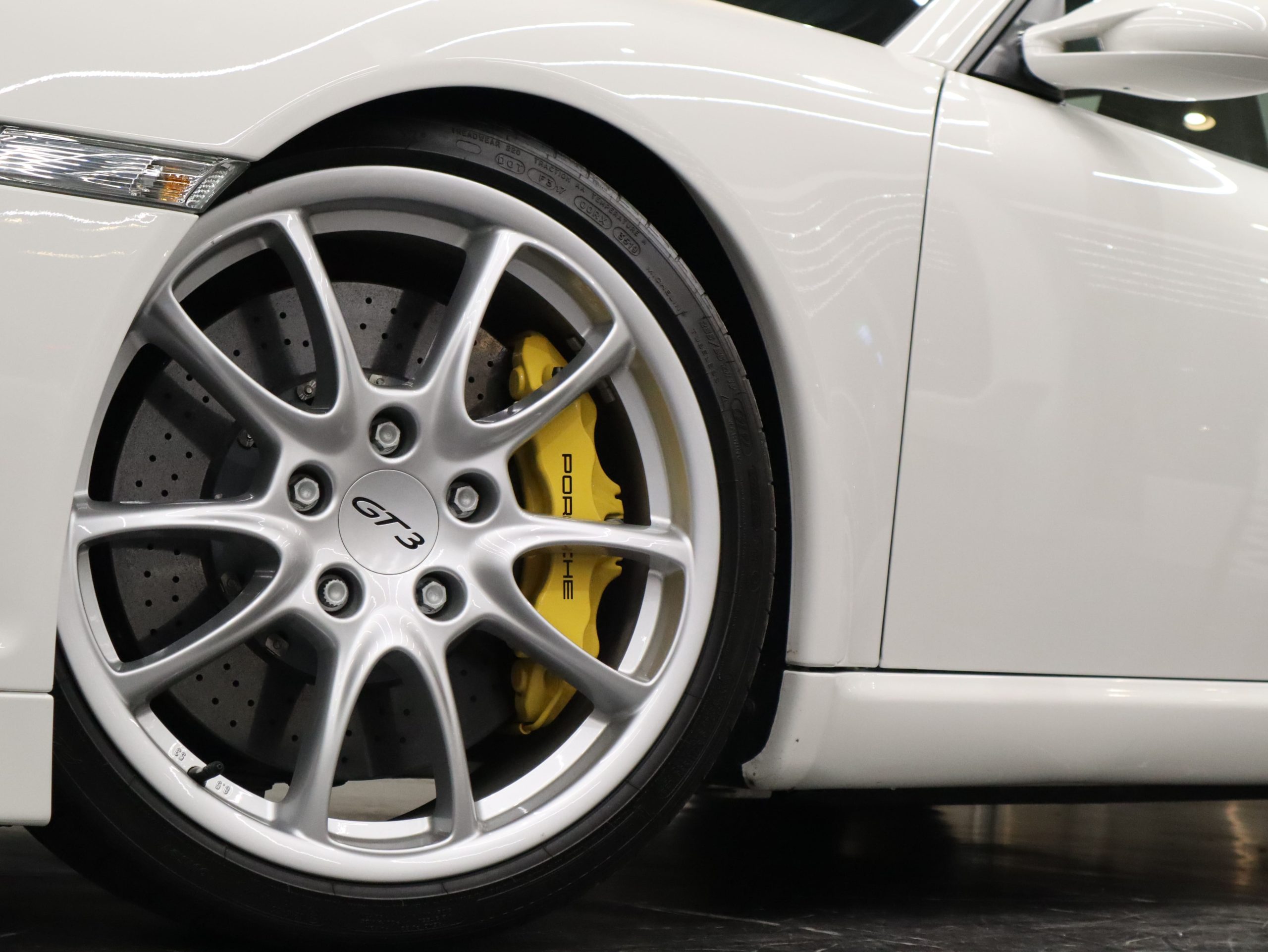 ★ポルシェ911GT3ストリート（Type997.1）6MT<br>レザーインテリア<br>PCCB<セラミックコンポジットブレーキ><br>16Wayアダプティブスポーツシートプラス<br>ロベルタリフトシステム