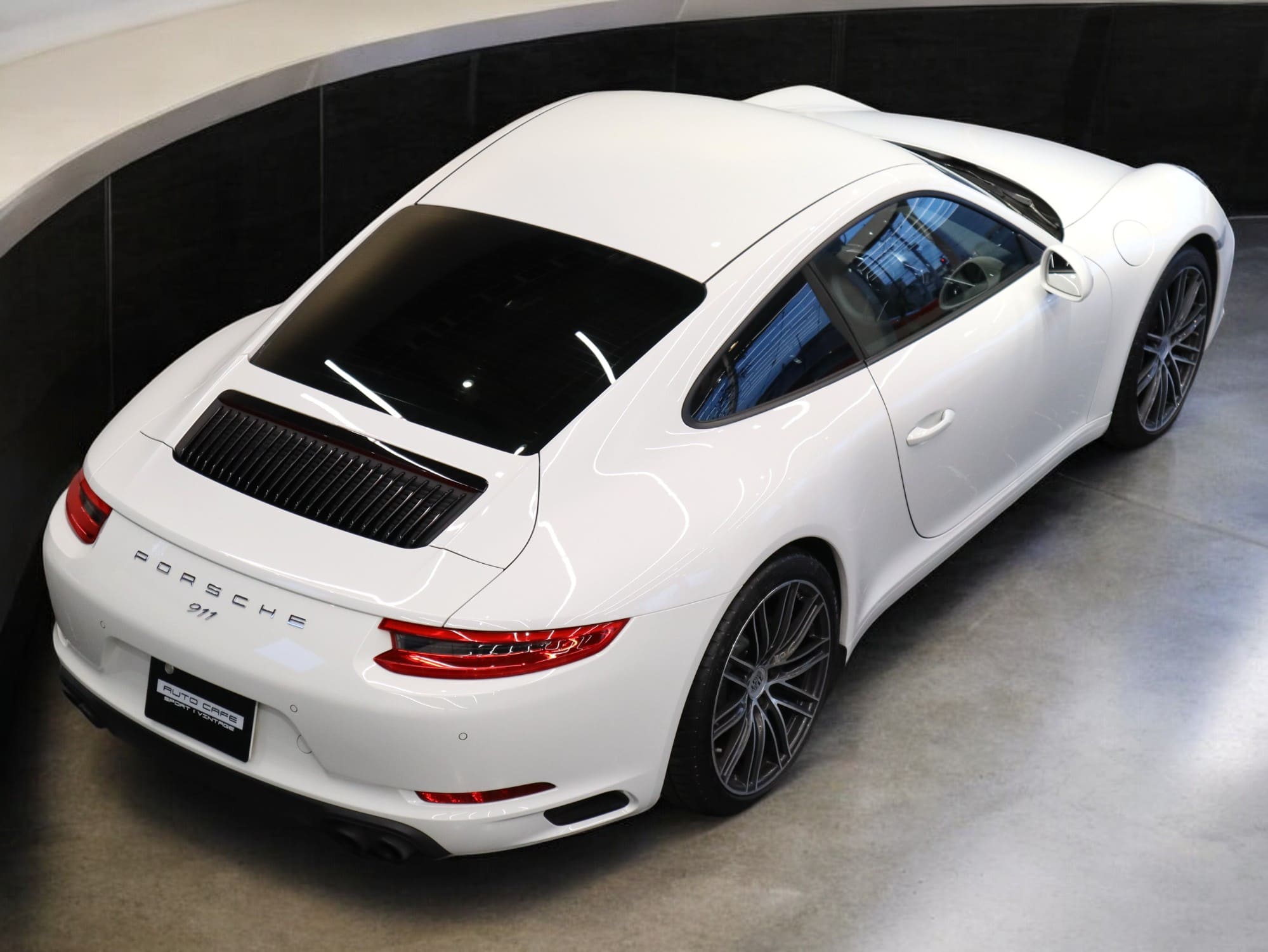 ポルシェ911カレラ（Type991.2）PDK<br>スポーツクロノパッケージ<br>レーンチェンジアシスト<br>エントリー＆ドライブシステム