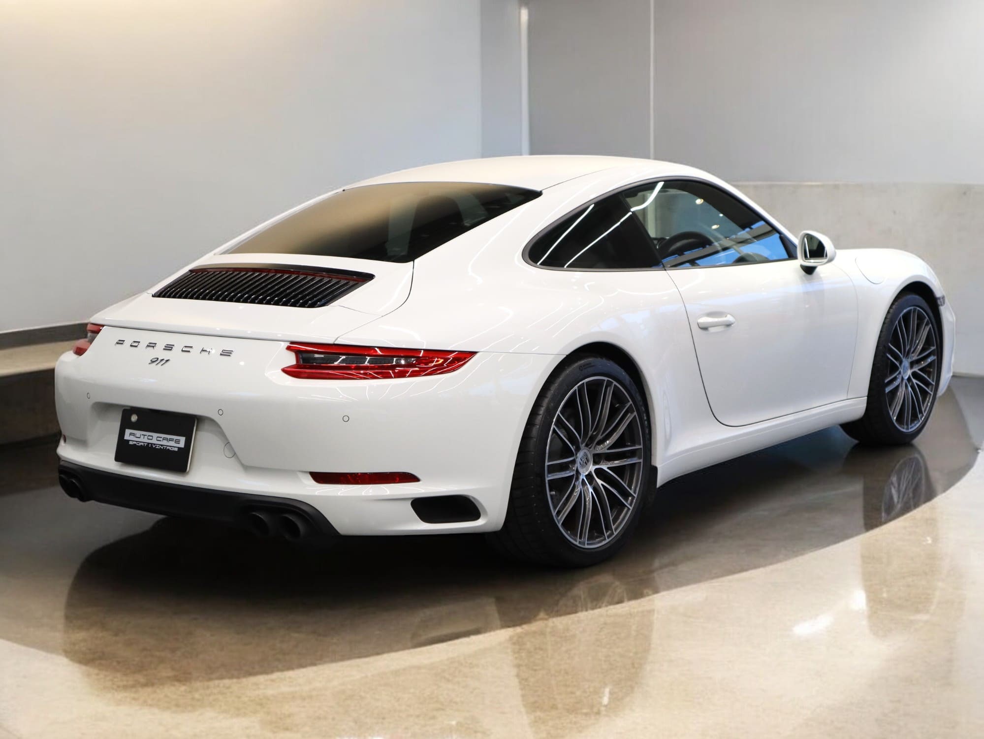 ポルシェ911カレラ（Type991.2）PDK<br>スポーツクロノパッケージ<br>レーンチェンジアシスト<br>エントリー＆ドライブシステム
