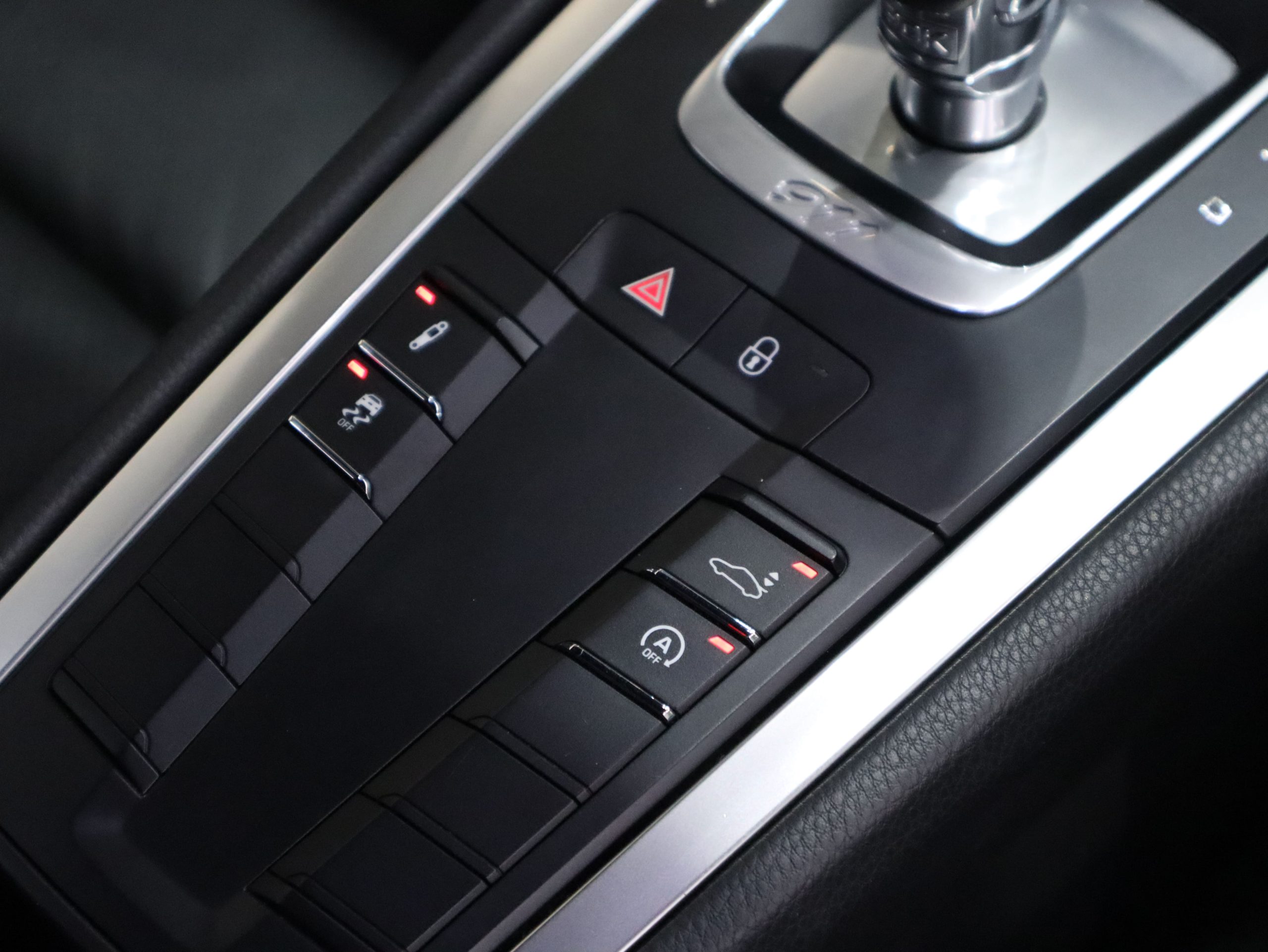 ポルシェ911カレラ（Type991.2）PDK<br>スポーツクロノパッケージ<br>レーンチェンジアシスト<br>エントリー＆ドライブシステム