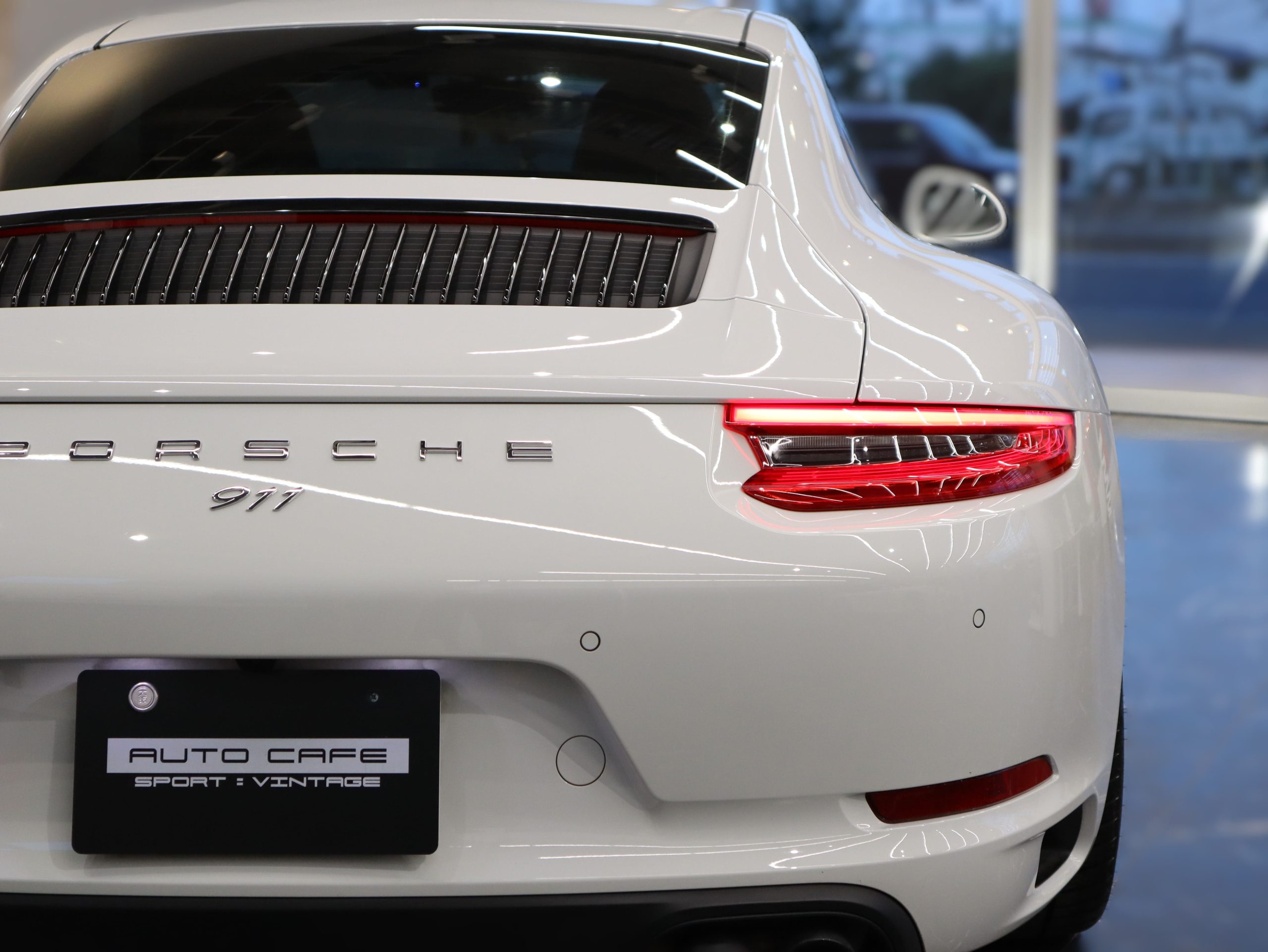 ポルシェ911カレラ（Type991.2）PDK<br>スポーツクロノパッケージ<br>レーンチェンジアシスト<br>エントリー＆ドライブシステム