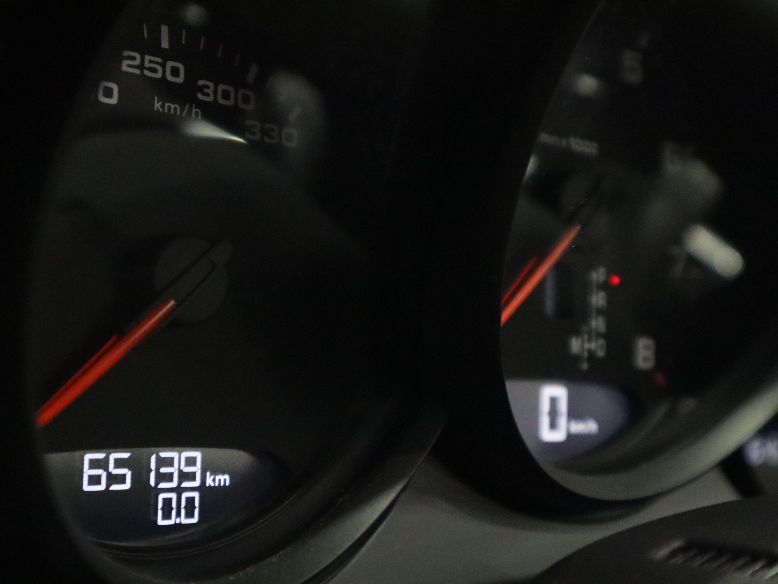 ポルシェ911カレラ（Type991.2）PDK<br>スポーツクロノパッケージ<br>レーンチェンジアシスト<br>エントリー＆ドライブシステム