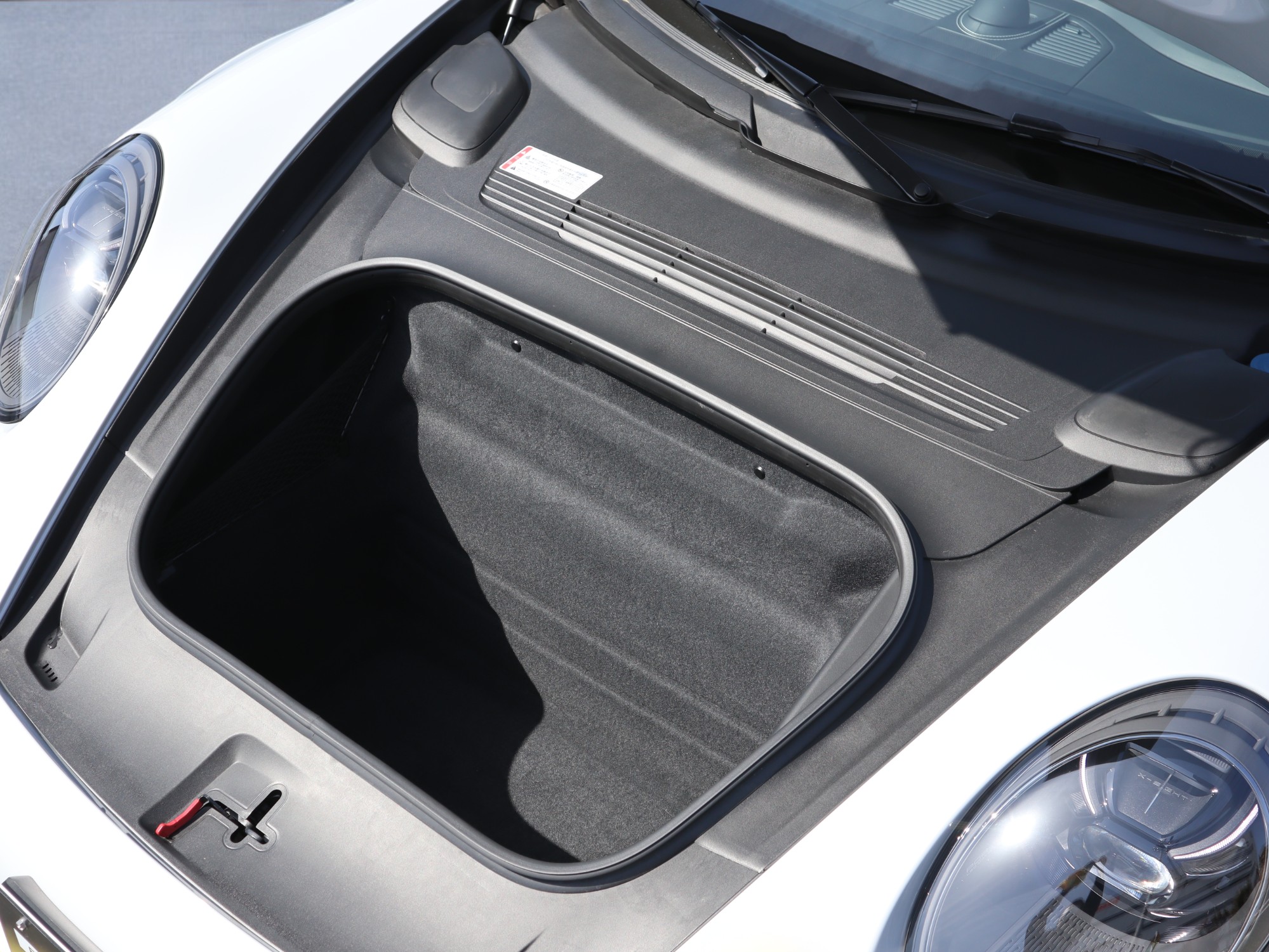 ポルシェ911カレラ4GTS（Type992）PDK<br>フロントアクスルリフトシステム<br>リアアクスルステアリング<br>GTS＆マットカーボンインテリアPKG<br>ハイグロスエクステリアPKG<br>チルト/スライド式電動ガラスサンルーフ