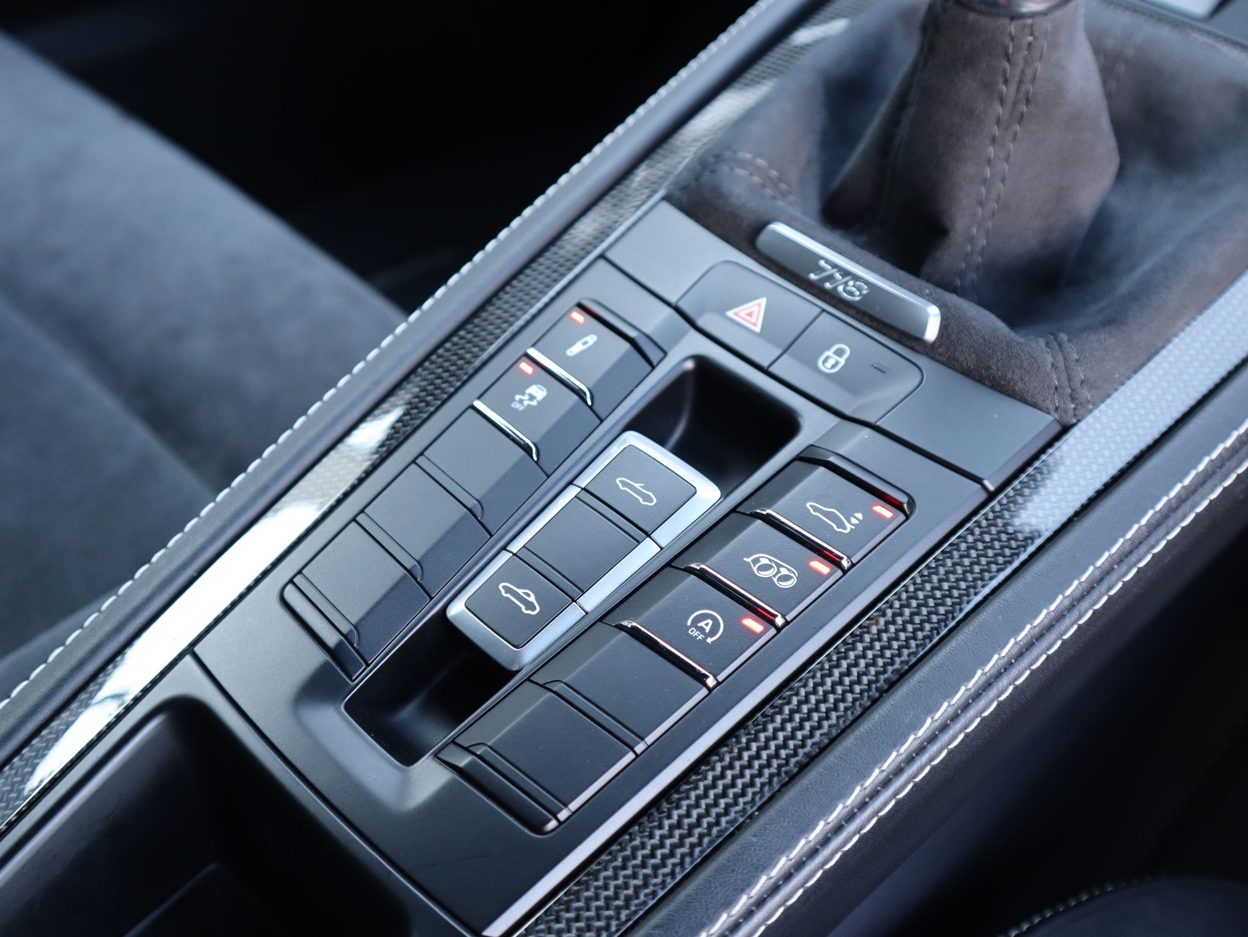 ポルシェ718ボクスターGTS（Type982）6MT<br>GTSインテリアパッケージ<br>GTSアルカンターラパッケージ<br>スポーツクロノパッケージ<br>ポルシェトルクベクタリング