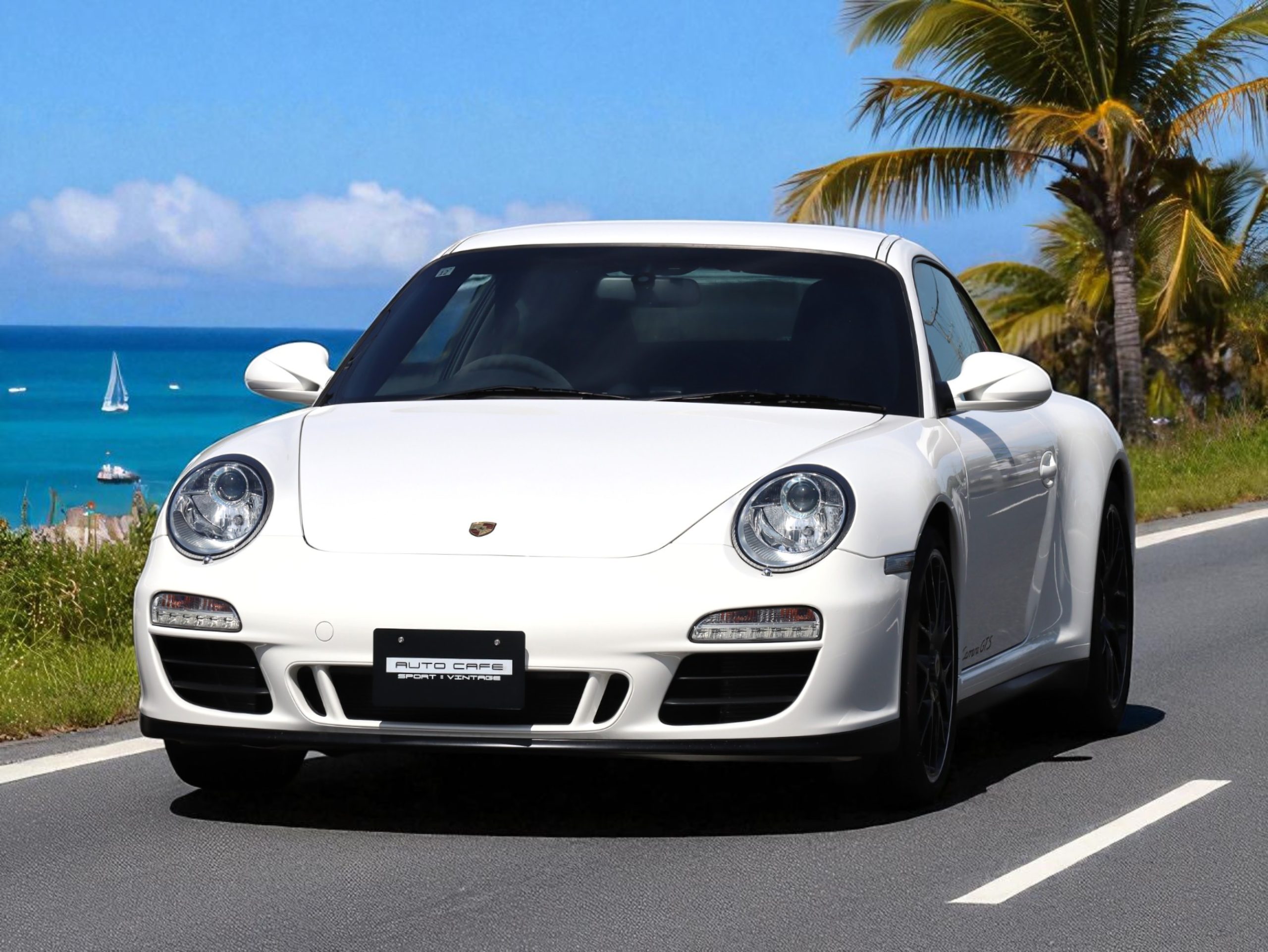 ポルシェ911カレラGTS（Type997.2）PDK<br>右ハンドル4人乗り<br>スポーツクロノパッケージ<br>スポーツエグゾーストシステム<br>アクティブサスペンションマネージメント<br>スポーツデザインステアリングホイール<br>センターロック式RSスパイダーホイール