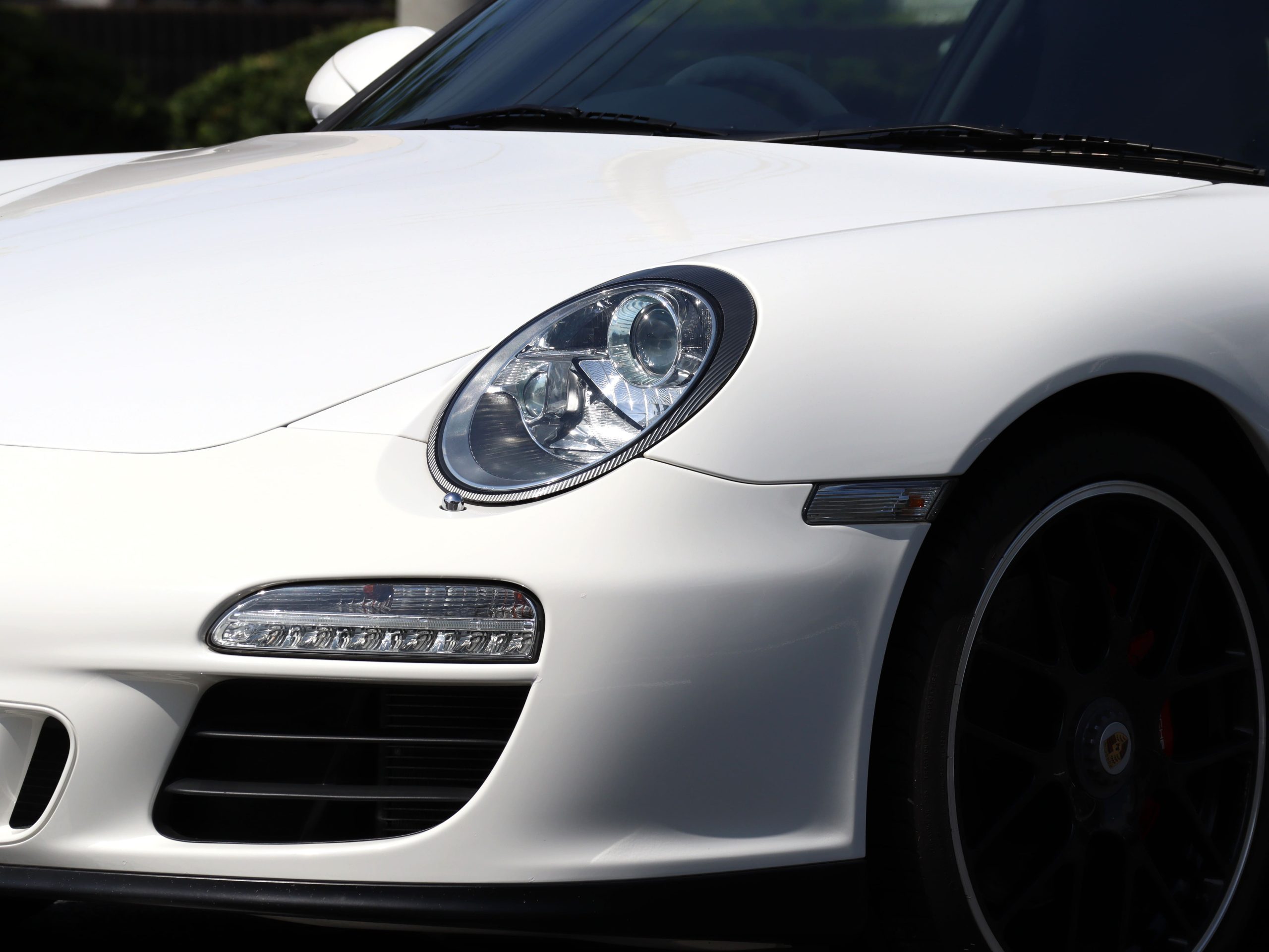 ポルシェ911カレラGTS（Type997.2）PDK<br>右ハンドル4人乗り<br>スポーツクロノパッケージ<br>スポーツエグゾーストシステム<br>アクティブサスペンションマネージメント<br>スポーツデザインステアリングホイール<br>センターロック式RSスパイダーホイール