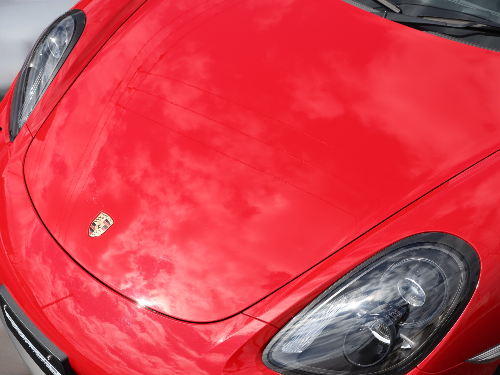 ポルシェボクスターGTS（Type981）PDK<br>18Wayアダプティブスポーツシート<br>ポルシェトルクベクタリング<br>PDLS+含むヘッドライト<br>スポーツエグゾーストシステム<br>BOSEサラウンドサウンドシステム
