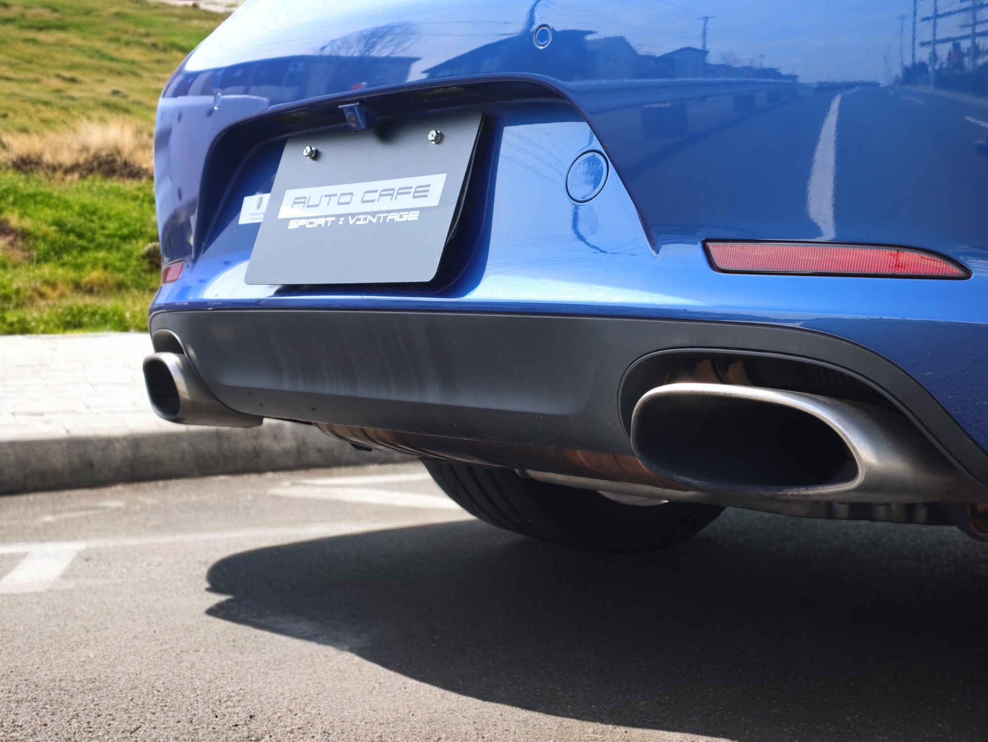 ポルシェ911カレラカブリオレ（Type991.1）PDK<br>スポーツクロノパッケージ<br>ツートンレザーインテリア<br>シートヒーター<br>カレラクラシックホイール