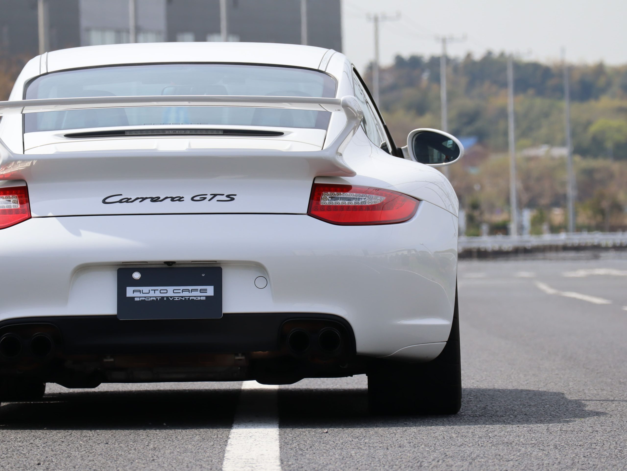 ポルシェ911カレラGTS（Type997.2）PDK<br>カップエアロキット<br>レザー&アルミニウムルックインテリア<br>スポーツエグゾーストシステム