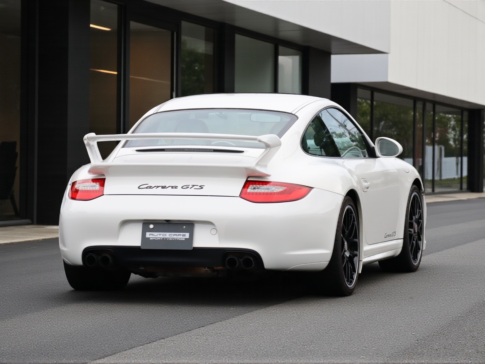 ポルシェ911カレラGTS(Type997.2)PDK<br>純正カップエアロキット<br>レザー&アルミニウムルックインテリア<br>スポーツエグゾーストシステム