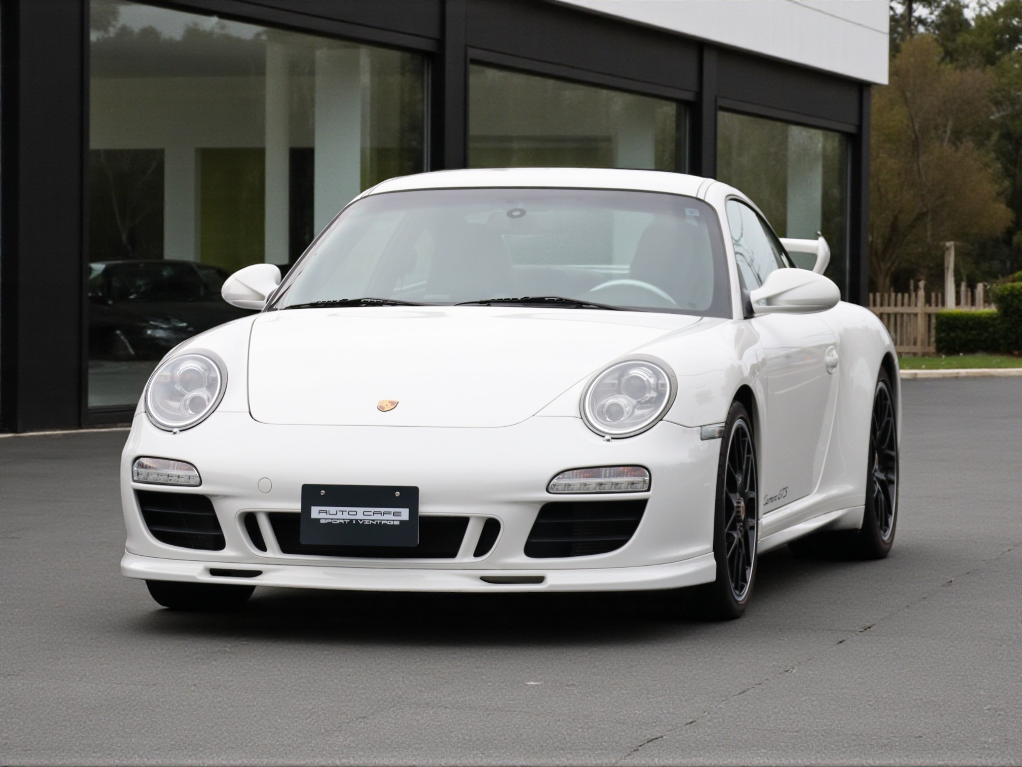 ポルシェ911カレラGTS(Type997.2)PDK<br>純正カップエアロキット<br>レザー&アルミニウムルックインテリア<br>スポーツエグゾーストシステム