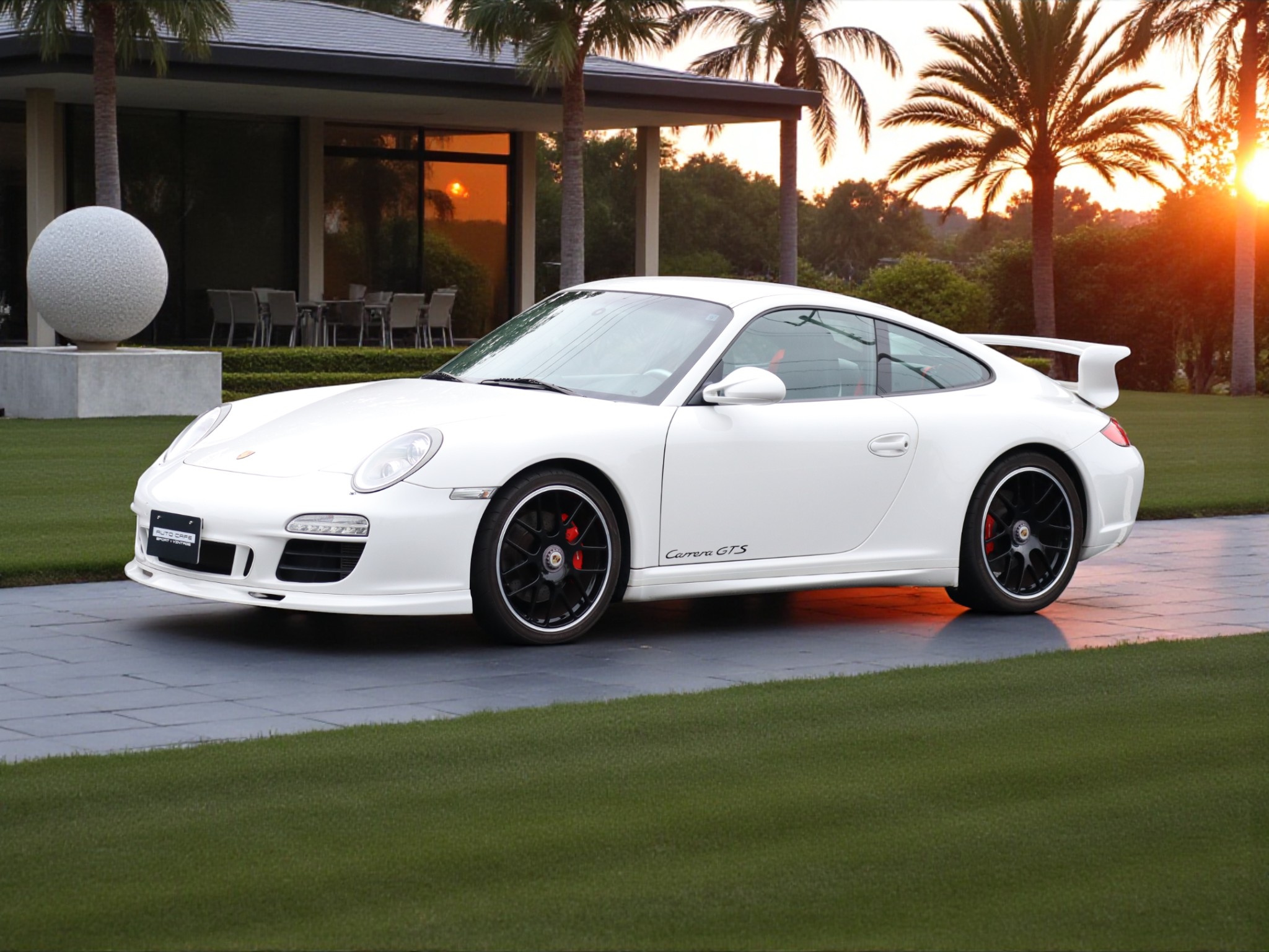 ポルシェ911カレラGTS(Type997.2)PDK<br>純正カップエアロキット<br>レザー&アルミニウムルックインテリア<br>スポーツエグゾーストシステム