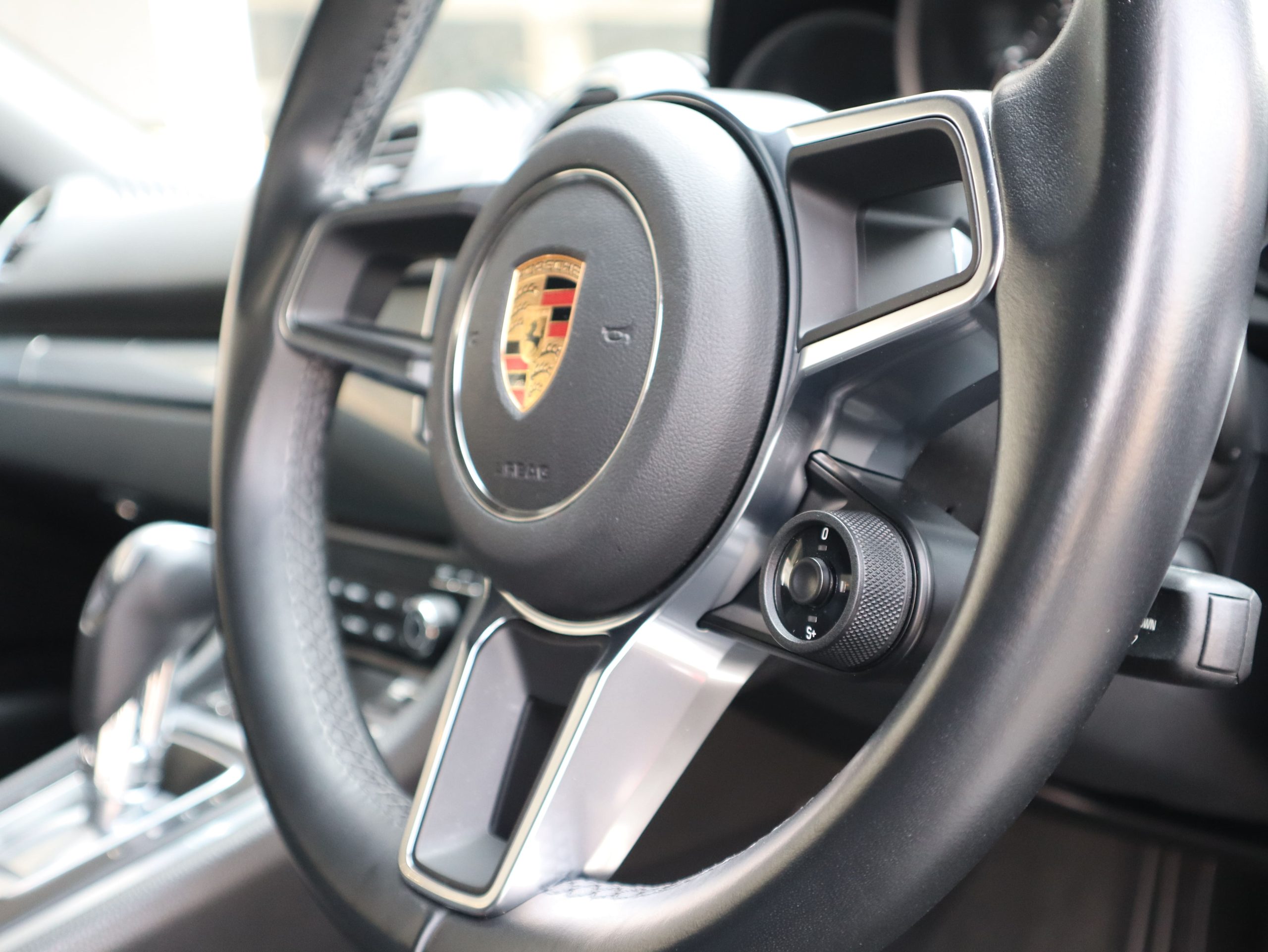 718ボクスター（Type982）PDK<br>スポーツクロノパッケージ<br>電動可倒式ドアミラー<br>シートヒーター<br>パークセンサー