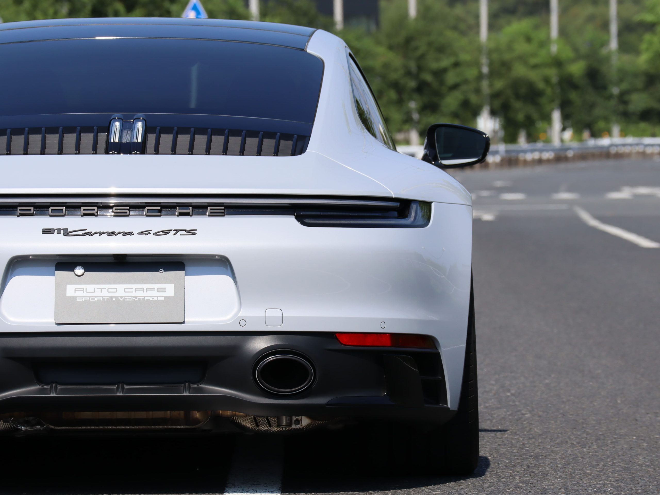 ポルシェ911カレラ4GTS（Type992.1）PDK<br>オプション総額600万円！<br>詳細は車両ページにてご確認いただけます！