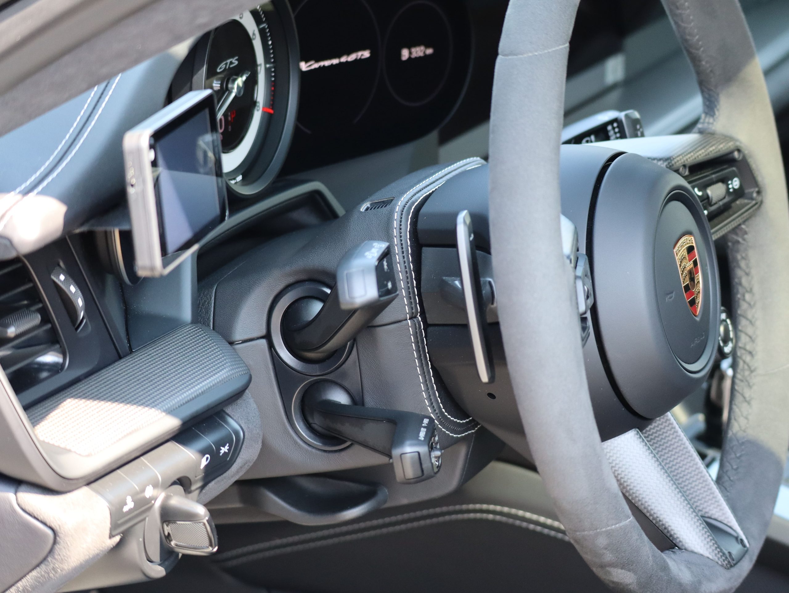 ポルシェ911カレラ4GTS（Type992.1）PDK<br>オプション総額600万円！<br>詳細は車両ページにてご確認いただけます！