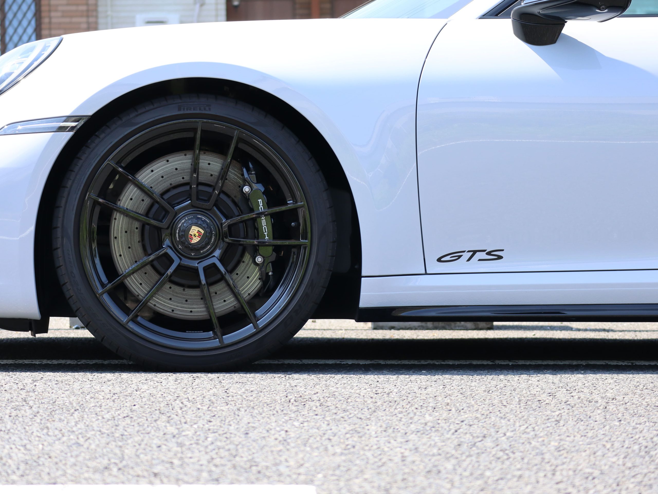 ポルシェ911カレラ4GTS（Type992.1）PDK<br>オプション総額600万円！<br>詳細は車両ページにてご確認いただけます！