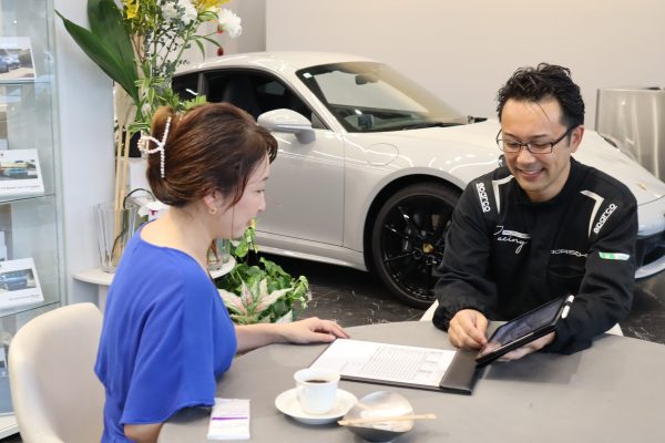 ポルシェの車検なら専門店オートカフェへ　
