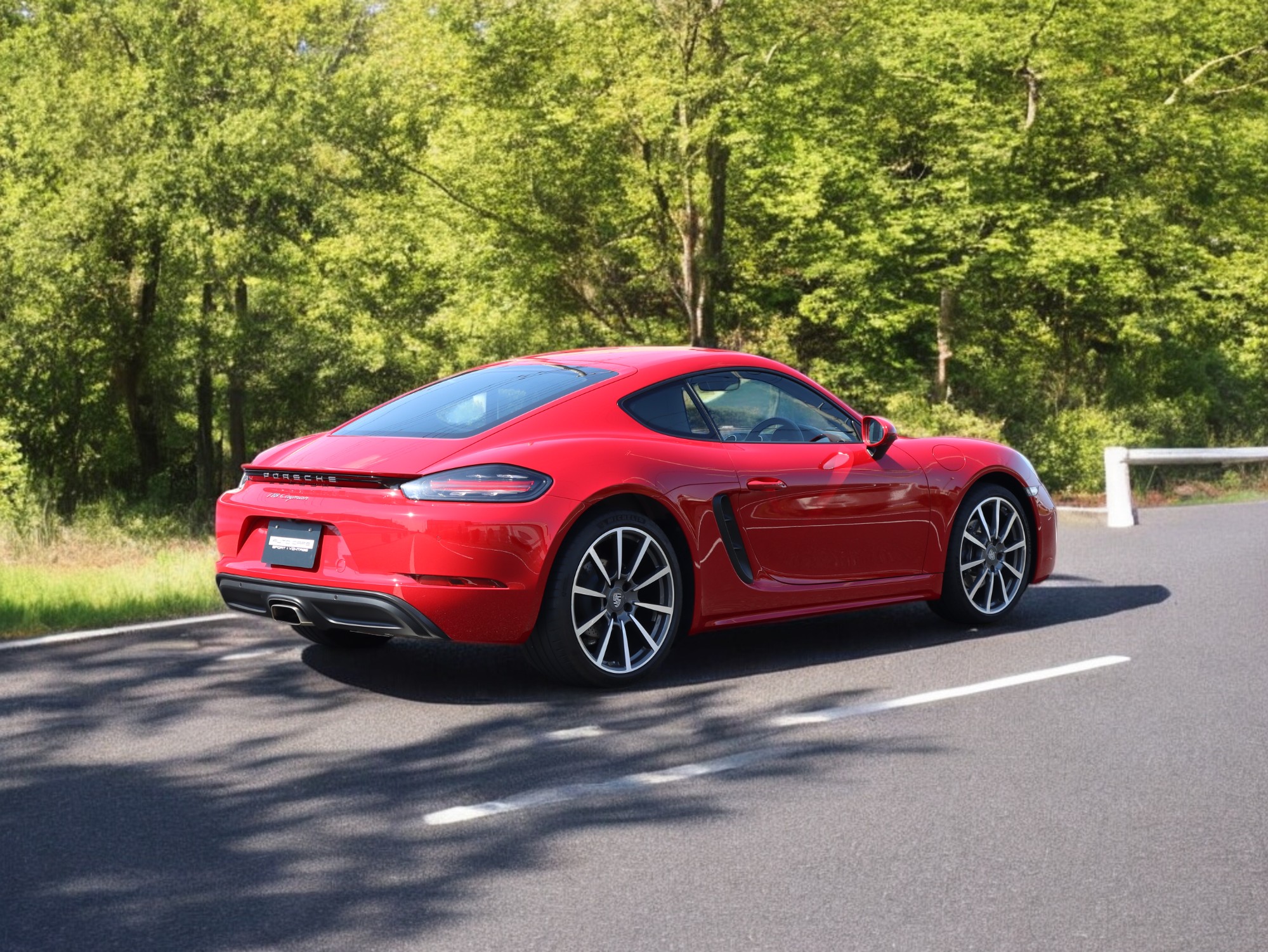718ケイマン（Type982）PDK<br>エクスクルーシブマニュファクチャー<br>スポーツエグゾーストシステム<br>20インチカレラクラシックホイール<br>カーマインレッドカラー
