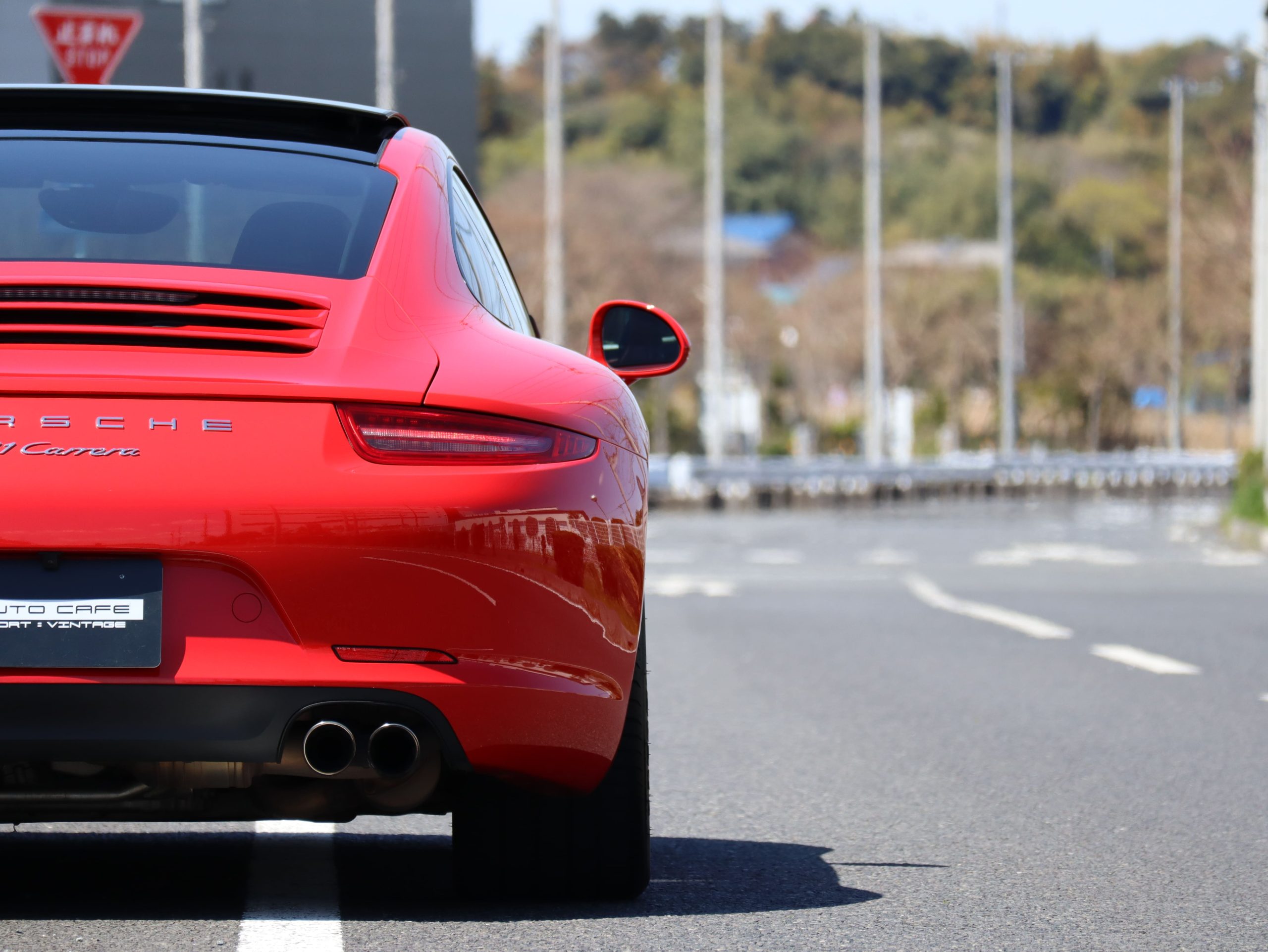ポルシェ911カレラ（Type991.1）PDK<br>電動ガラスサンルーフ<br>スポーツエグゾーストシステム<br>スポーツクロノパッケージ<br>エレクトリックコントロールスポーツシート<br>BOSEサラウンドサウンドシステム