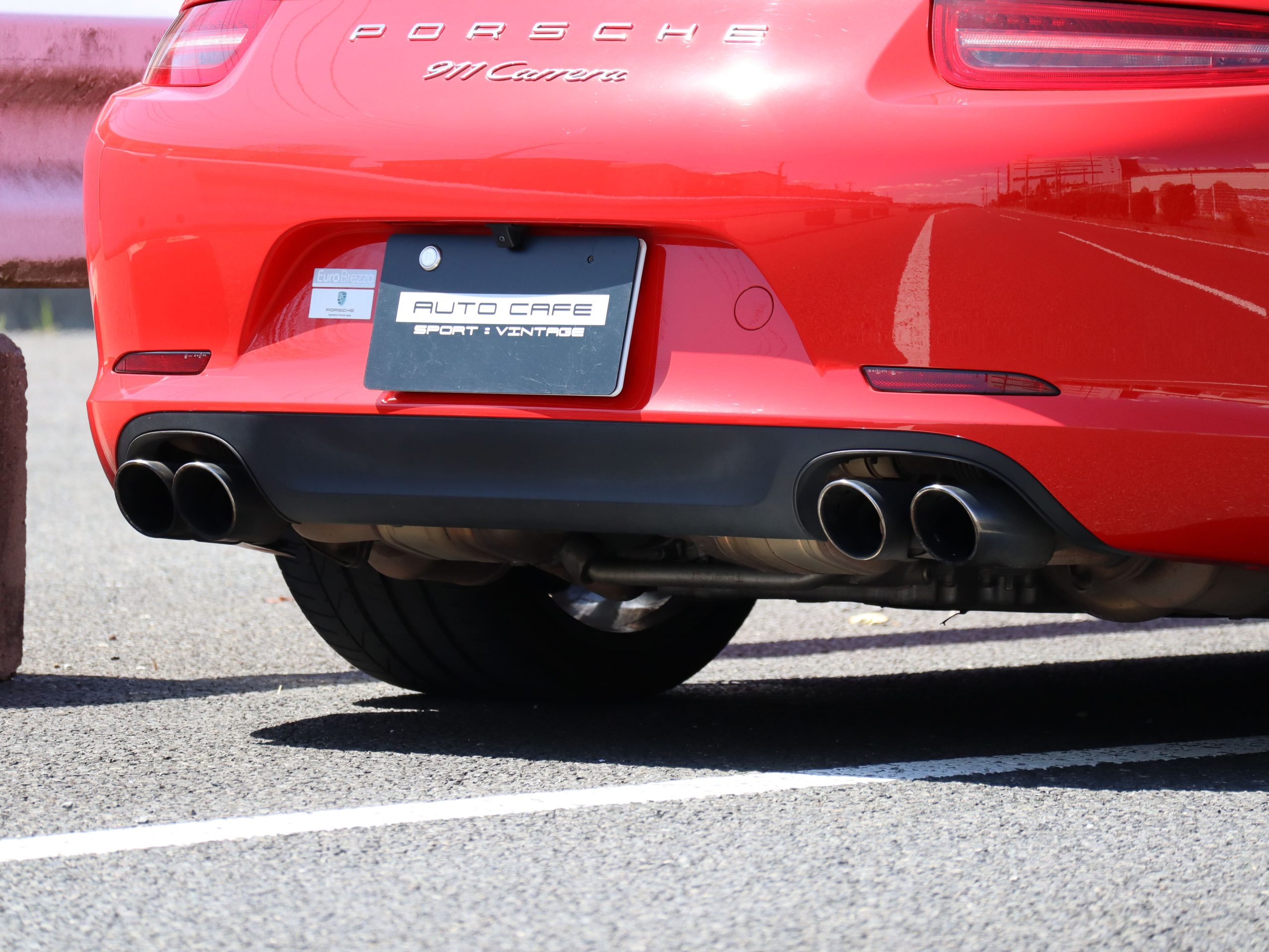 ポルシェ911カレラ（Type991.1）PDK<br>電動ガラスサンルーフ<br>スポーツエグゾーストシステム<br>スポーツクロノパッケージ<br>エレクトリックコントロールスポーツシート<br>BOSEサラウンドサウンドシステム