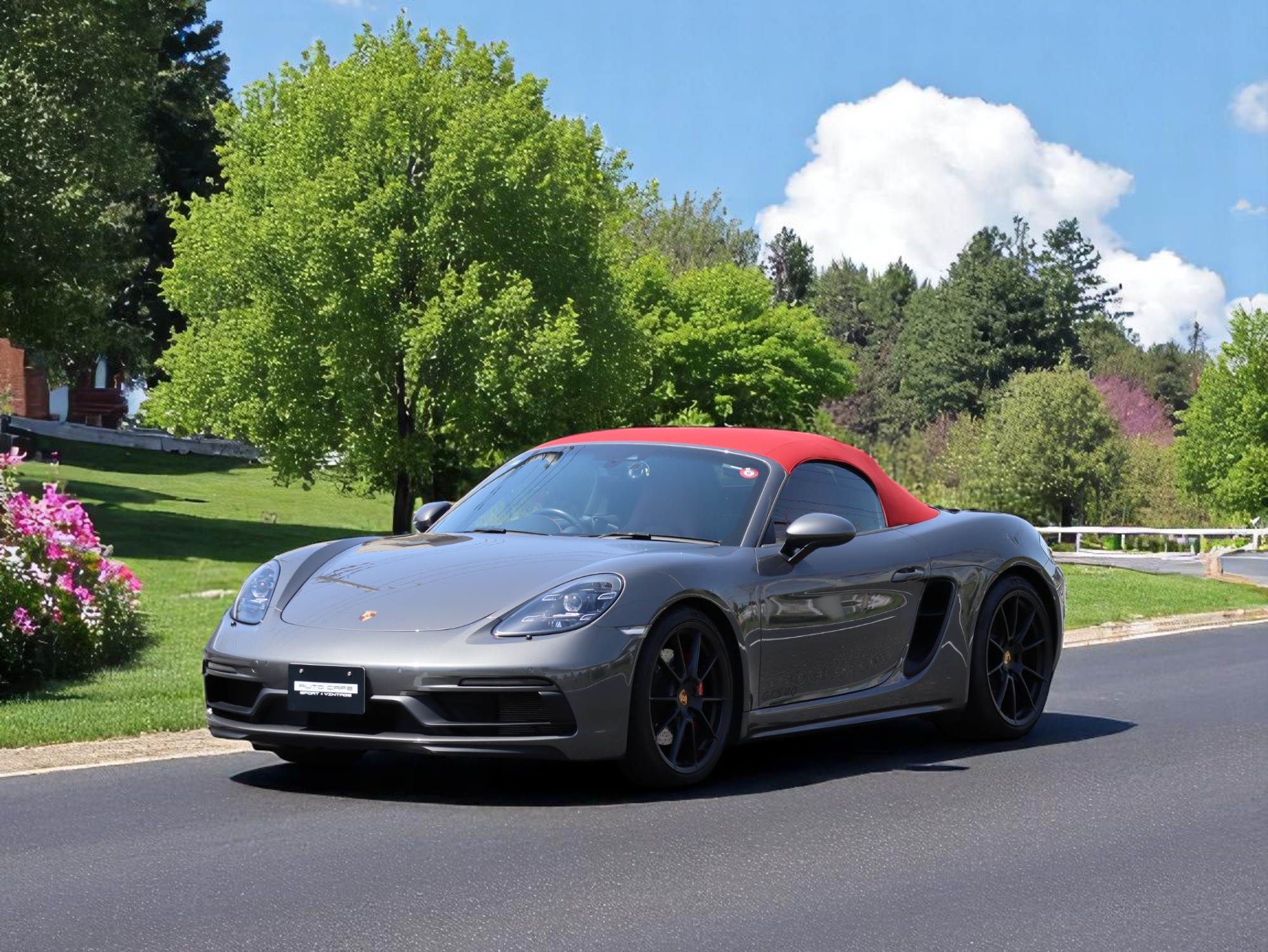ポルシェ718ボクスターGTS4.0（Type982）6MT<br>ツートンレザーインテリア<br>スポーツクロノパッケージ<br>シートベンチレーション<br>PDLS+含むLEDヘッドライト<br>エンボス加工ヘッドレスト