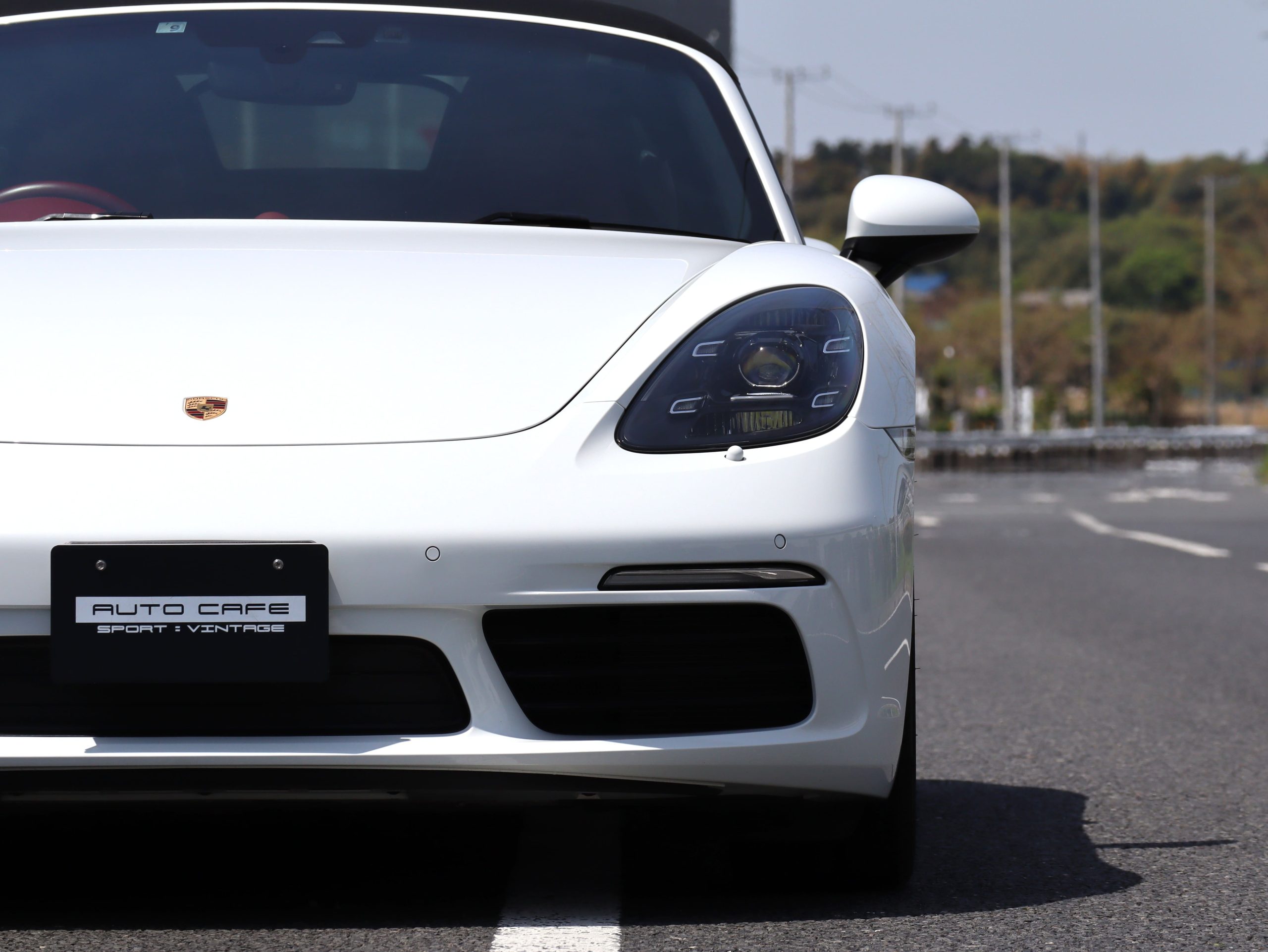 ポルシェ718ボクスターS（Type982）PDK<br>レッドレザーインテリア<br>スポーツクロノパッケージ<br>スポーツエグゾーストシステム<br>シートベンチレーション<br>PDLS+含むLEDヘッドライト