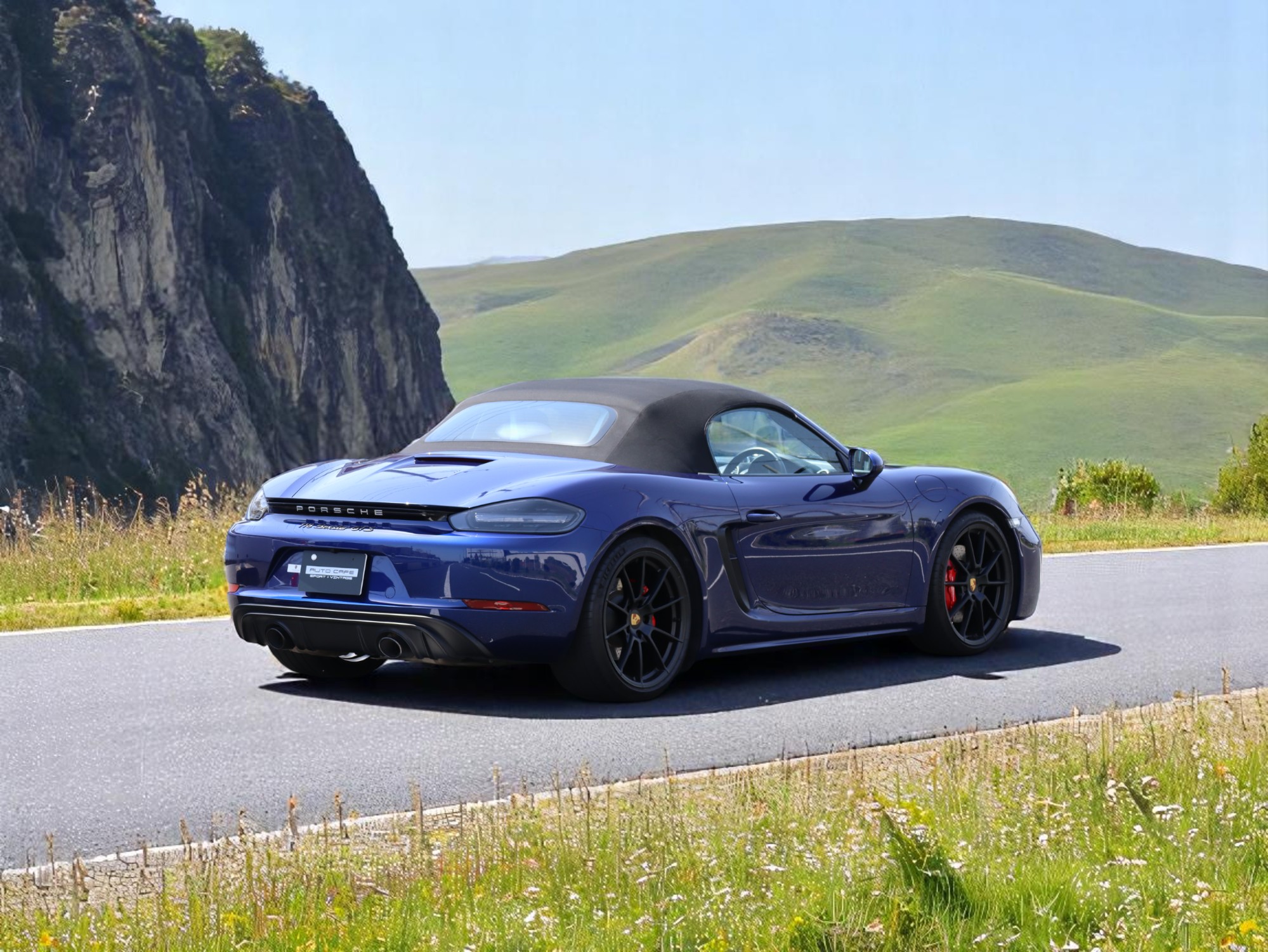 ポルシェ718ボクスターGTS4.0（Type982）6MT<br>ツートンレザーインテリア<br>スポーツクロノパッケージ<br>スポーツエグゾーストシステム<br>シートベンチレーション<br>レーンチェンジアシスト