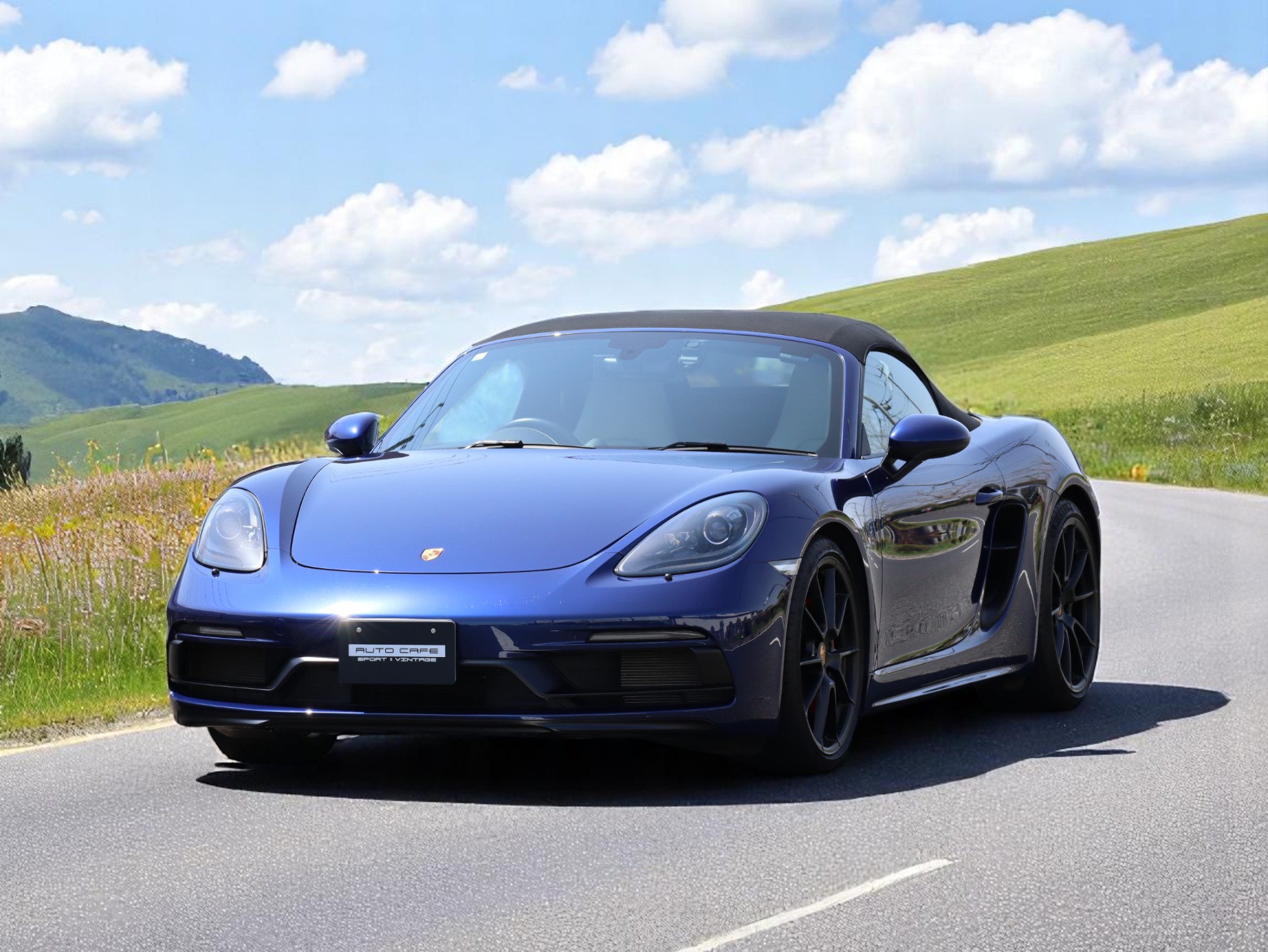 ポルシェ718ボクスターGTS4.0（Type982）6MT<br>ツートンレザーインテリア<br>スポーツクロノパッケージ<br>スポーツエグゾーストシステム<br>シートベンチレーション<br>レーンチェンジアシスト