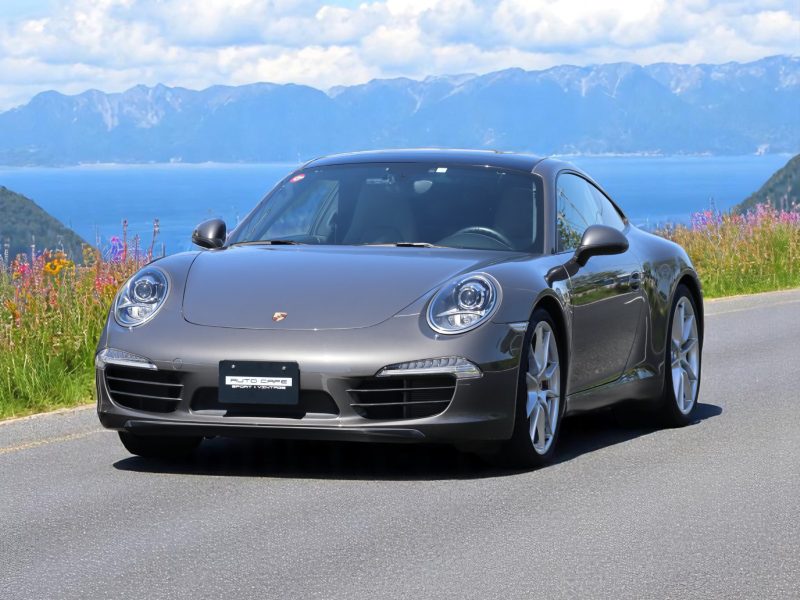 ポルシェ911カレラS（Type991.1）PDK<br>電動ガラスサンルーフシステム<br>ツートンレザーインテリア<br>スポーツエグゾーストシステム<br>