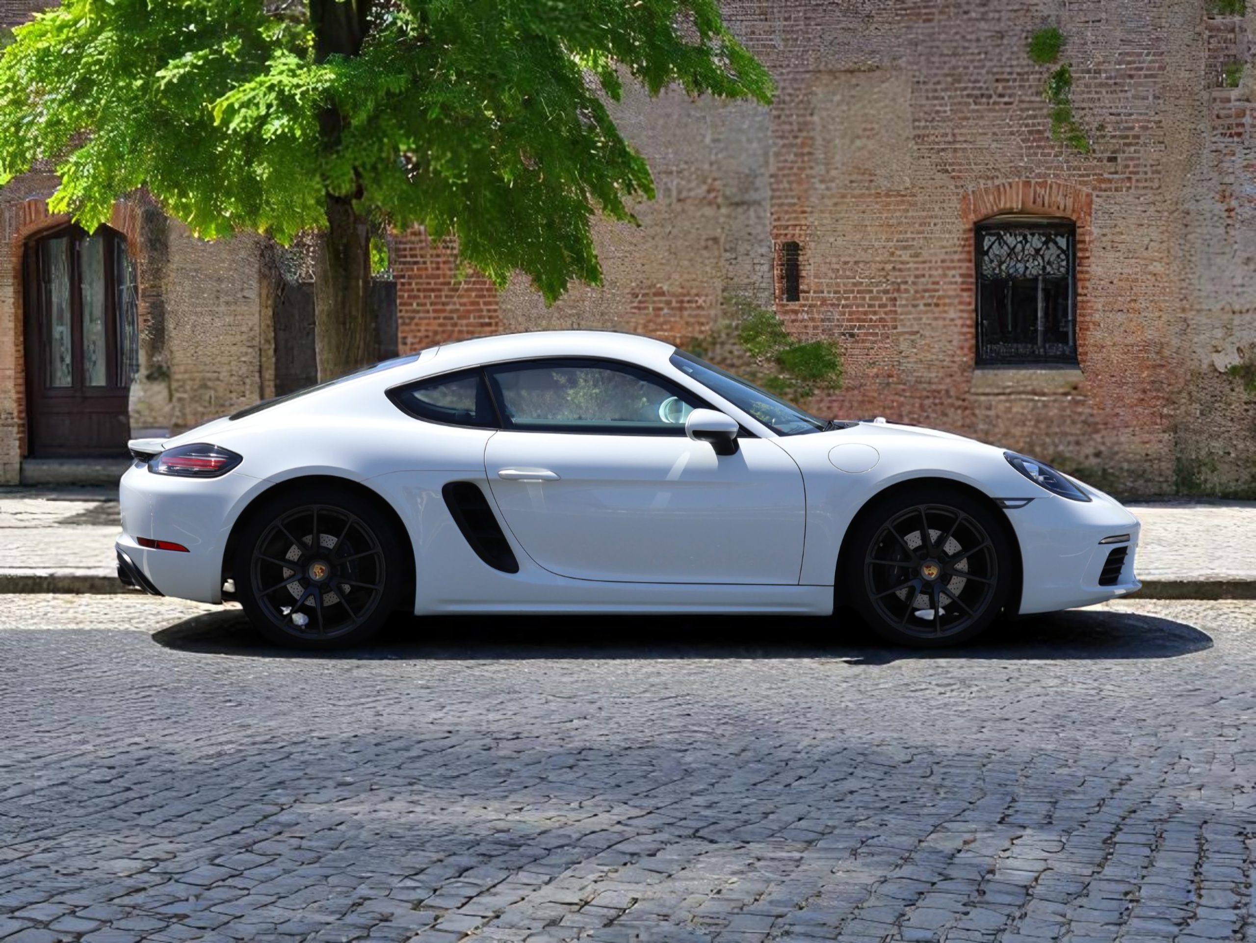 718ケイマン（Type982）PDK<br>スポーツクロノパッケージ<br>ツートンレザーパッケージ<br>ガンメタ仕上げTWSホイール20インチ<br>BOSEサラウンドサウンドシステム