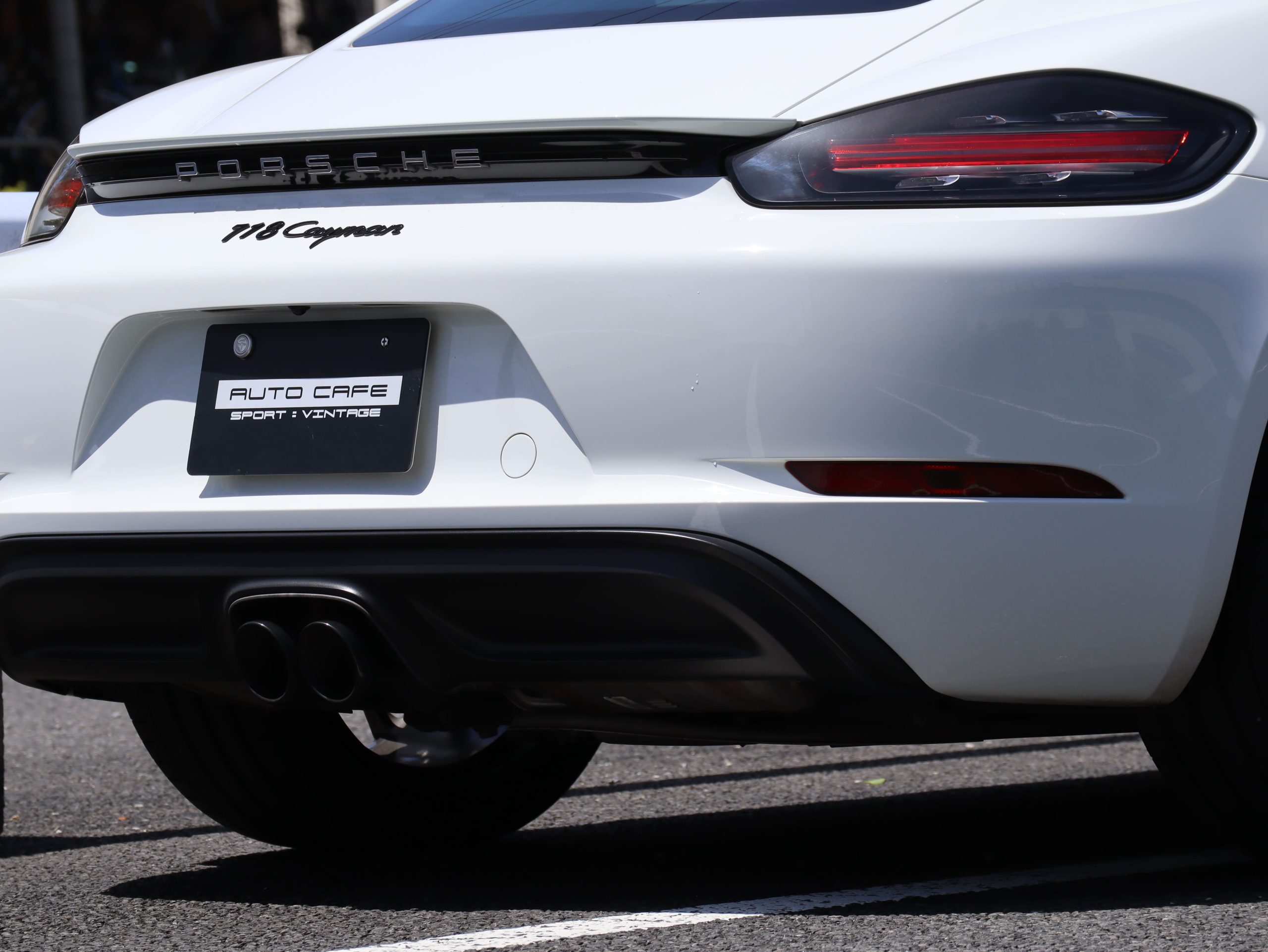 718ケイマン（Type982）PDK<br>スポーツクロノパッケージ<br>ツートンレザーパッケージ<br>ガンメタ仕上げTWSホイール20インチ<br>BOSEサラウンドサウンドシステム