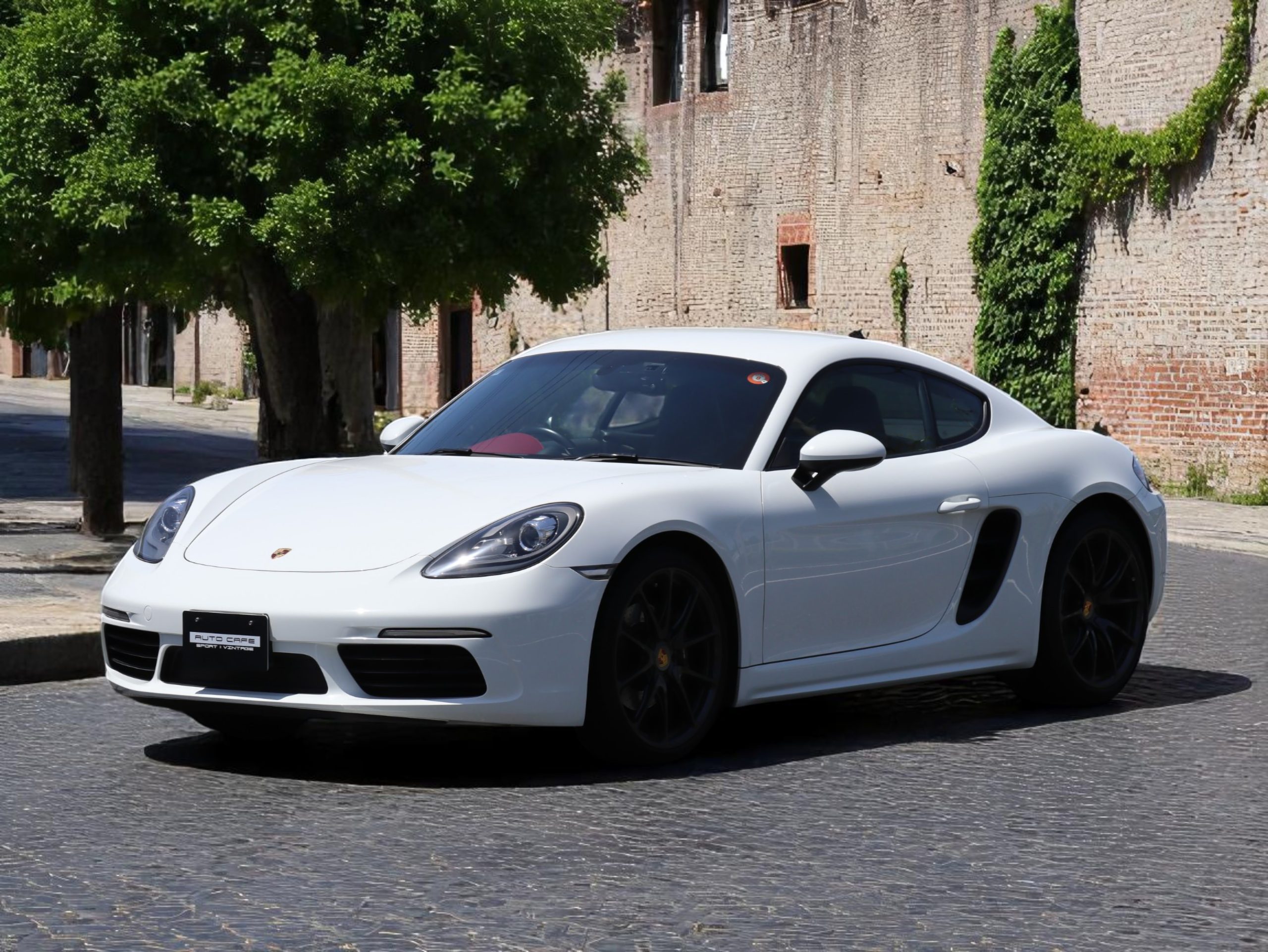 718ケイマン（Type982）PDK<br>スポーツクロノパッケージ<br>ツートンレザーパッケージ<br>ガンメタ仕上げTWSホイール20インチ<br>BOSEサラウンドサウンドシステム