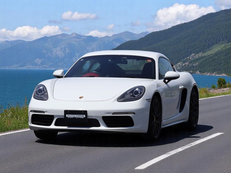 718ケイマン（Type982）PDK<br>スポーツクロノパッケージ<br>ツートンレザーパッケージ<br>ガンメタ仕上げTWSホイール20インチ<br>BOSEサラウンドサウンドシステム