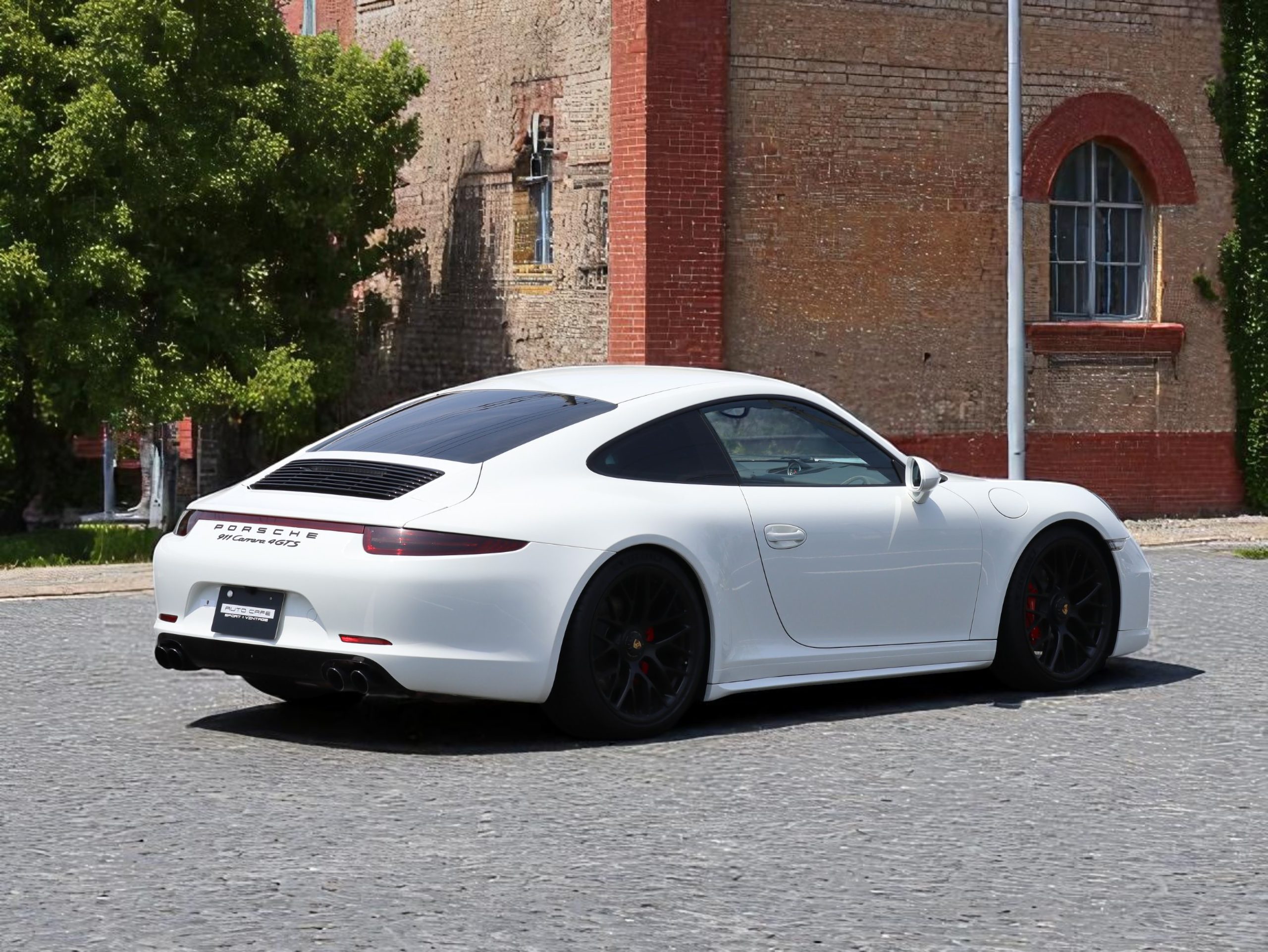 ★ポルシェ911カレラ4GTS（Type991.1）PDK<br>ダイナミックシャシーコントロール（PDCC）<br>スポーツクロノパッケージ<br>スポーツエグゾーストシステム<br>スポーツデザインドアミラー<br>センターロック式ターボSホイール