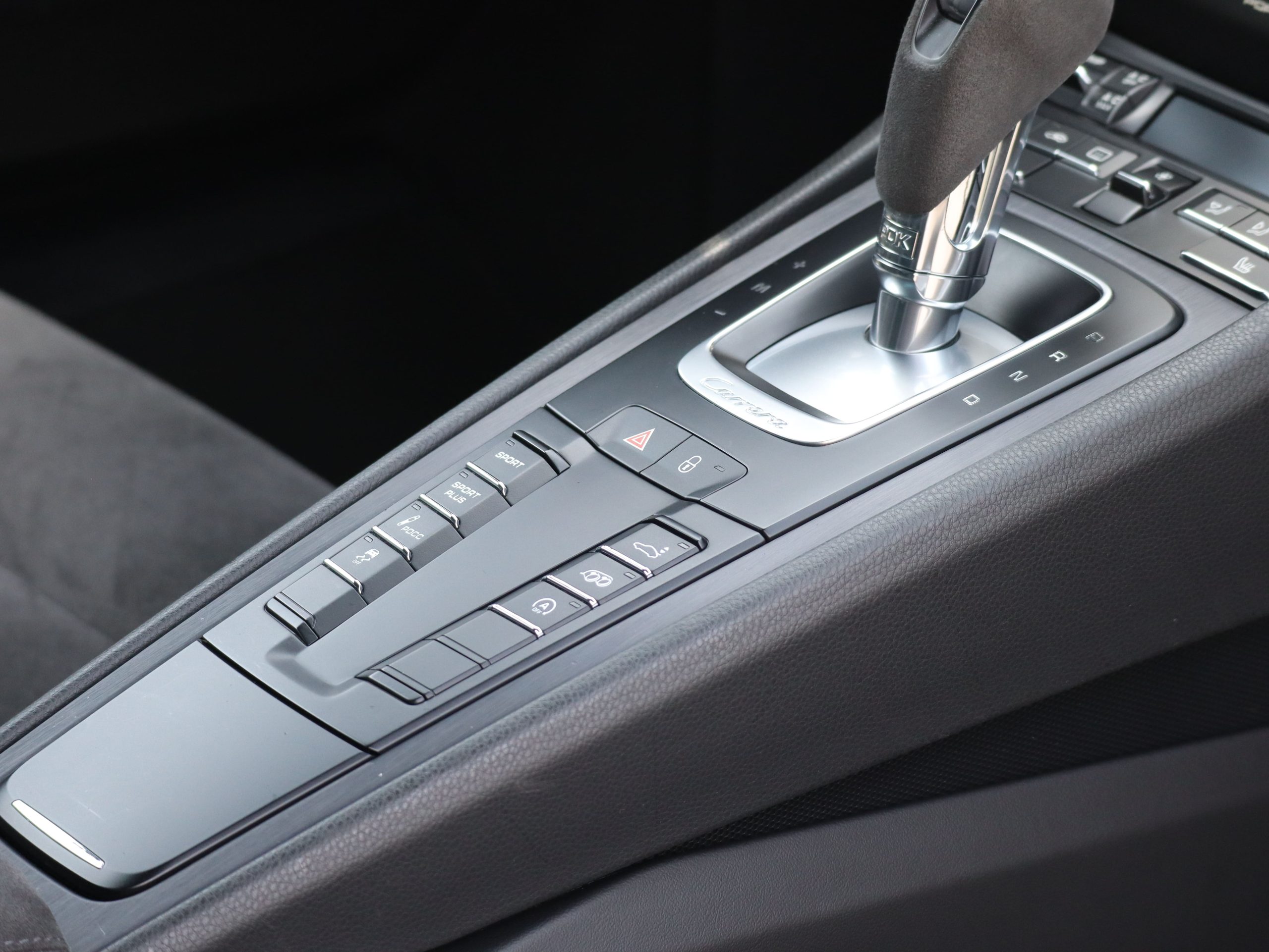 ★ポルシェ911カレラ4GTS（Type991.1）PDK<br>ダイナミックシャシーコントロール（PDCC）<br>スポーツクロノパッケージ<br>スポーツエグゾーストシステム<br>スポーツデザインドアミラー<br>センターロック式ターボSホイール