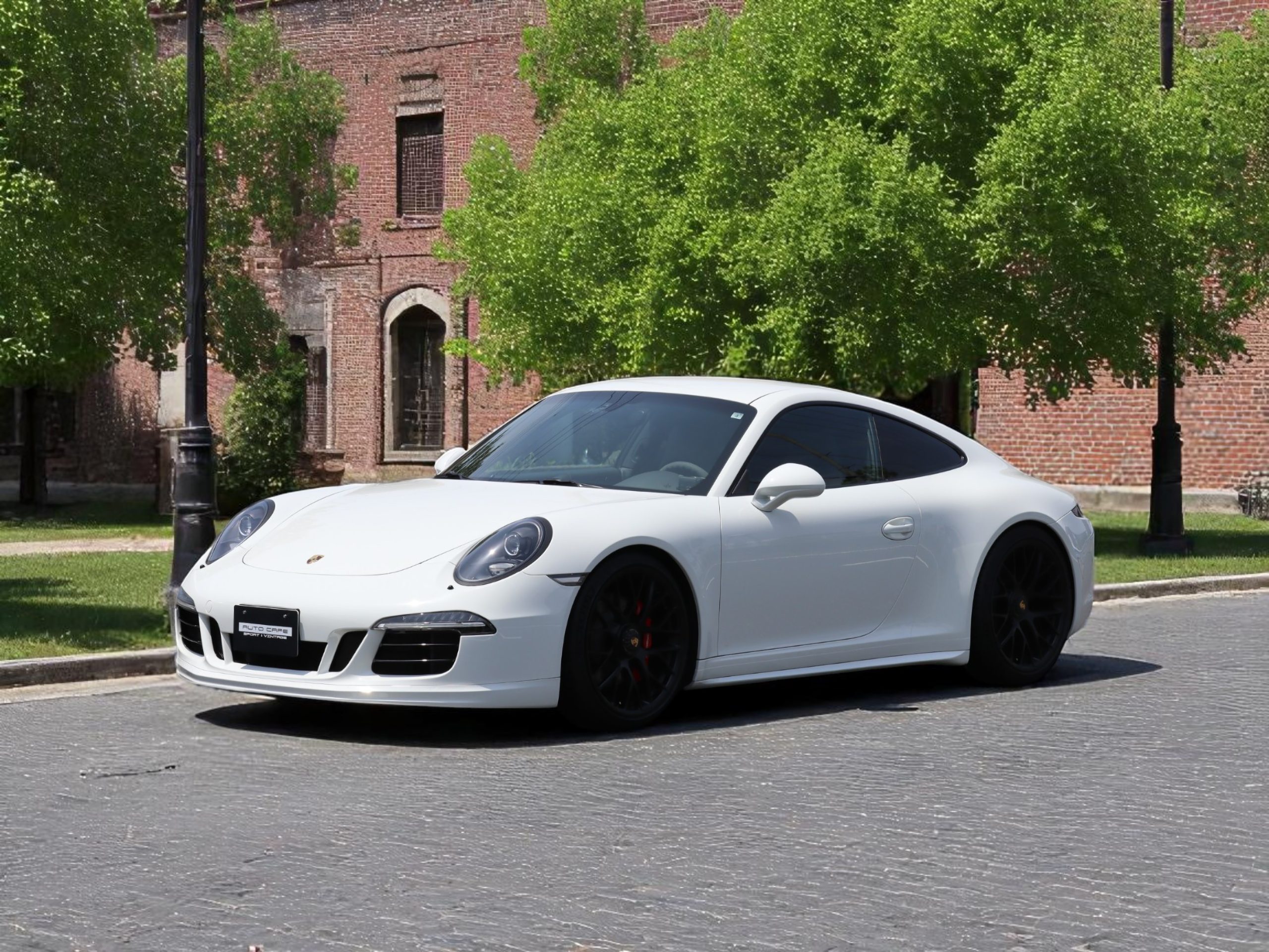 ★ポルシェ911カレラ4GTS（Type991.1）PDK<br>ダイナミックシャシーコントロール（PDCC）<br>スポーツクロノパッケージ<br>スポーツエグゾーストシステム<br>スポーツデザインドアミラー<br>センターロック式ターボSホイール
