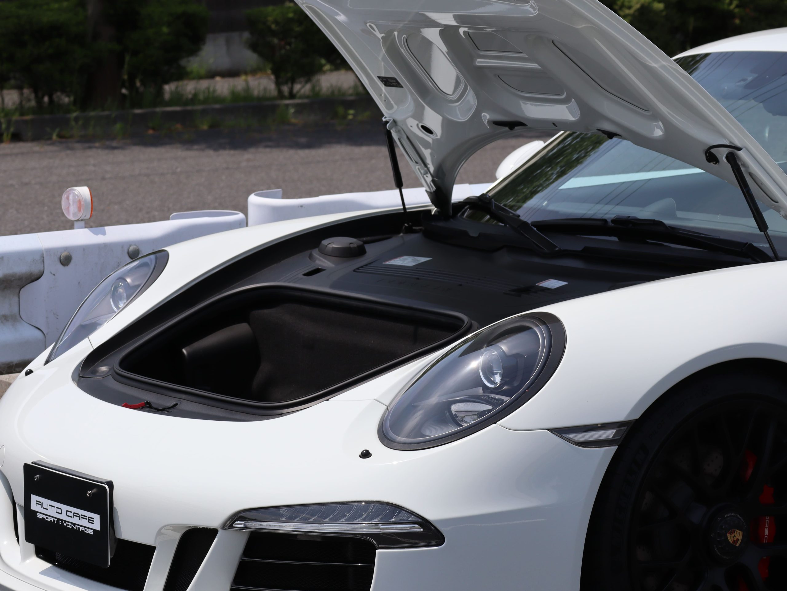 ★ポルシェ911カレラ4GTS（Type991.1）PDK<br>ダイナミックシャシーコントロール（PDCC）<br>スポーツクロノパッケージ<br>スポーツエグゾーストシステム<br>スポーツデザインドアミラー<br>センターロック式ターボSホイール