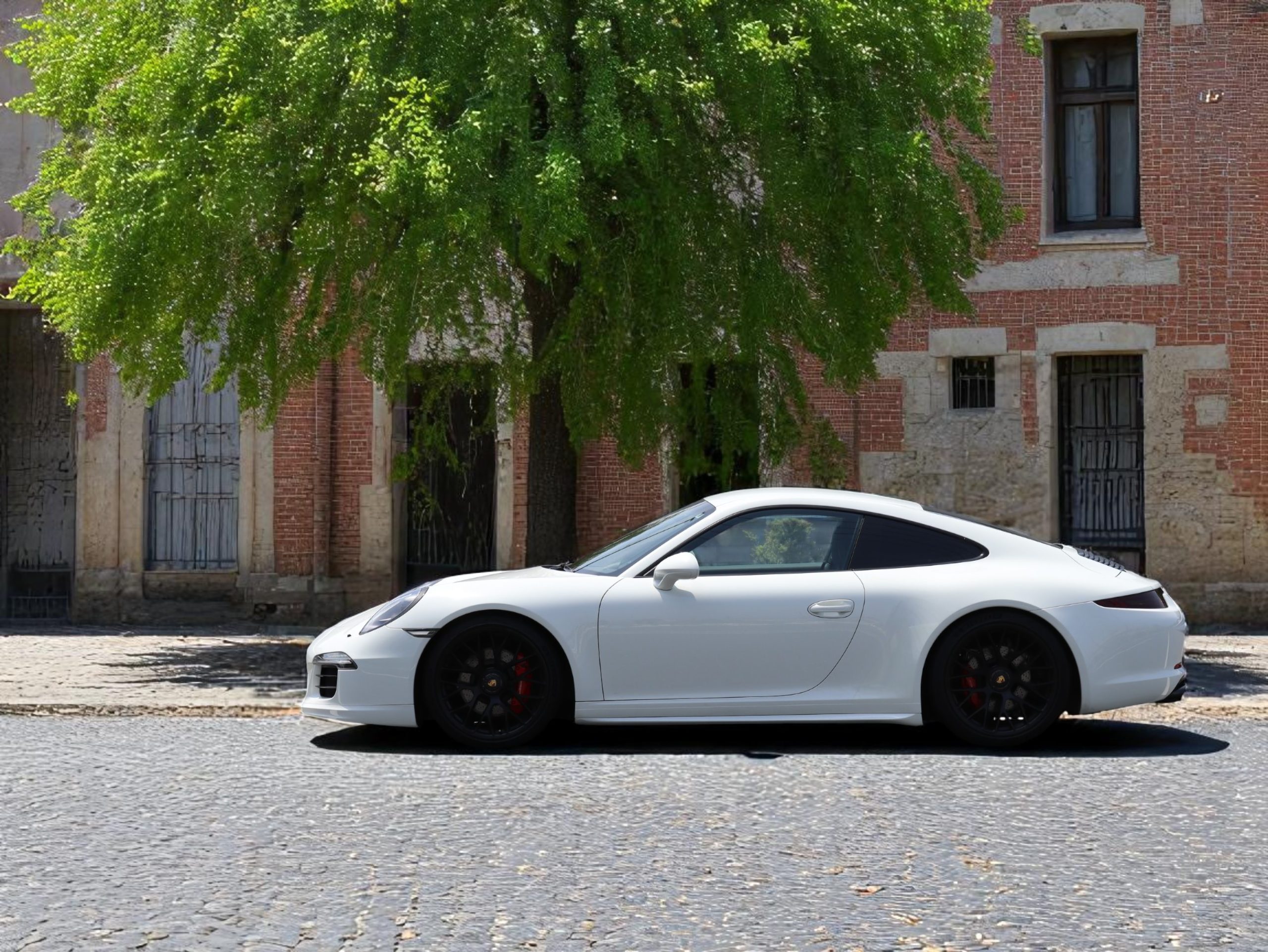 ★ポルシェ911カレラ4GTS（Type991.1）PDK<br>ダイナミックシャシーコントロール（PDCC）<br>スポーツクロノパッケージ<br>スポーツエグゾーストシステム<br>スポーツデザインドアミラー<br>センターロック式ターボSホイール