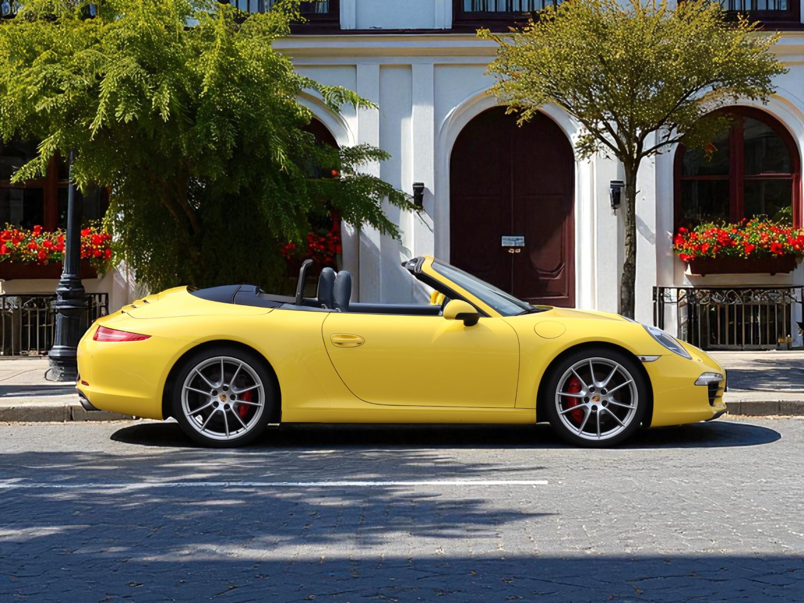 ポルシェ911カレラSカブリオレ（Type991.1）PDK<br>ヨッティングブルーレザー内装<br>スポーツクロノパッケージ<br>シートベンチレーション<br>シートヒーター<br>