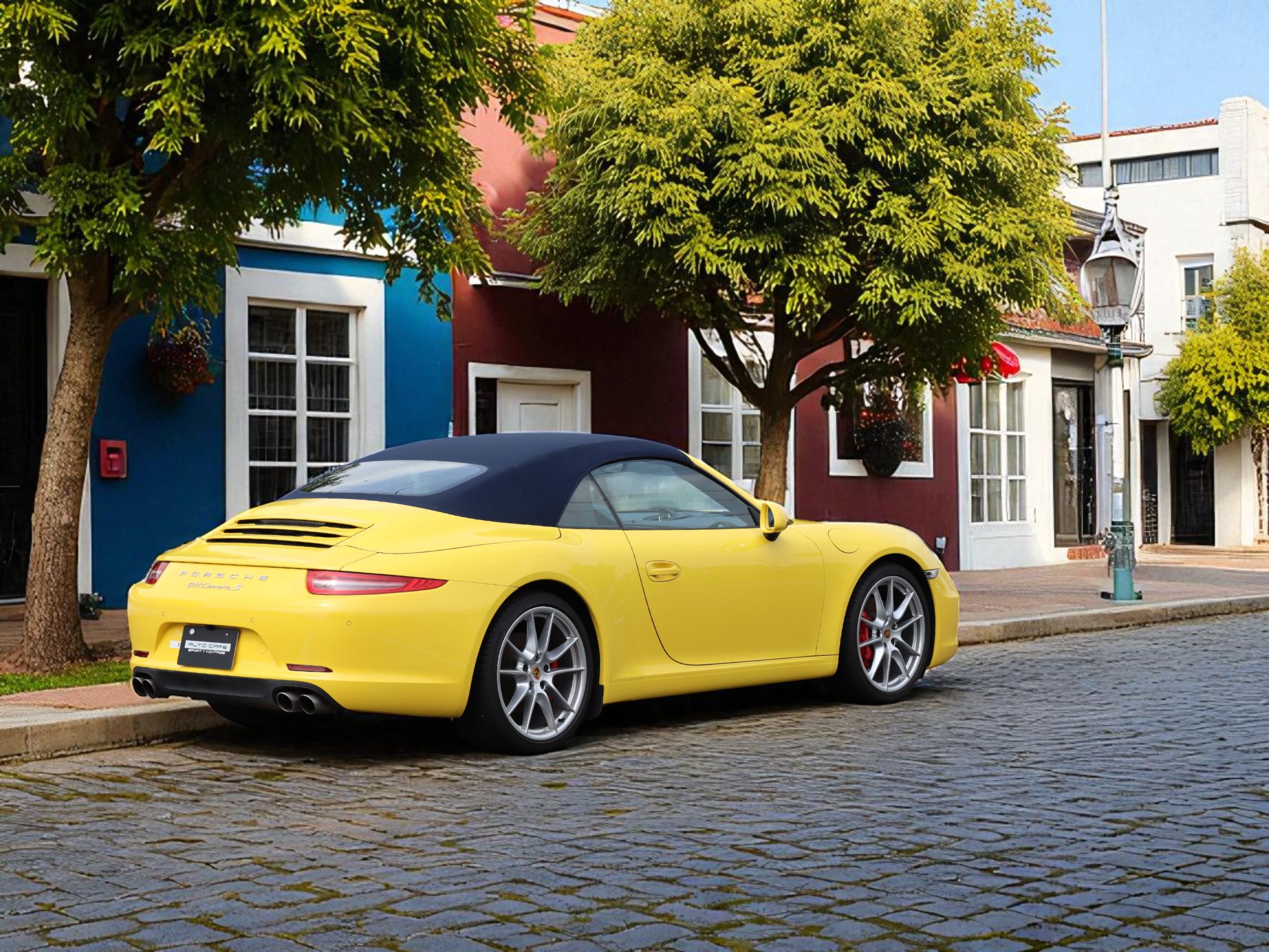 ポルシェ911カレラSカブリオレ（Type991.1）PDK<br>ヨッティングブルーレザー内装<br>スポーツクロノパッケージ<br>シートベンチレーション<br>シートヒーター<br>