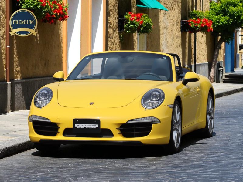 ポルシェ911カレラSカブリオレ（Type991.1）PDK<br>ヨッティングブルーレザー内装<br>スポーツクロノパッケージ<br>シートベンチレーション<br>シートヒーター<br>