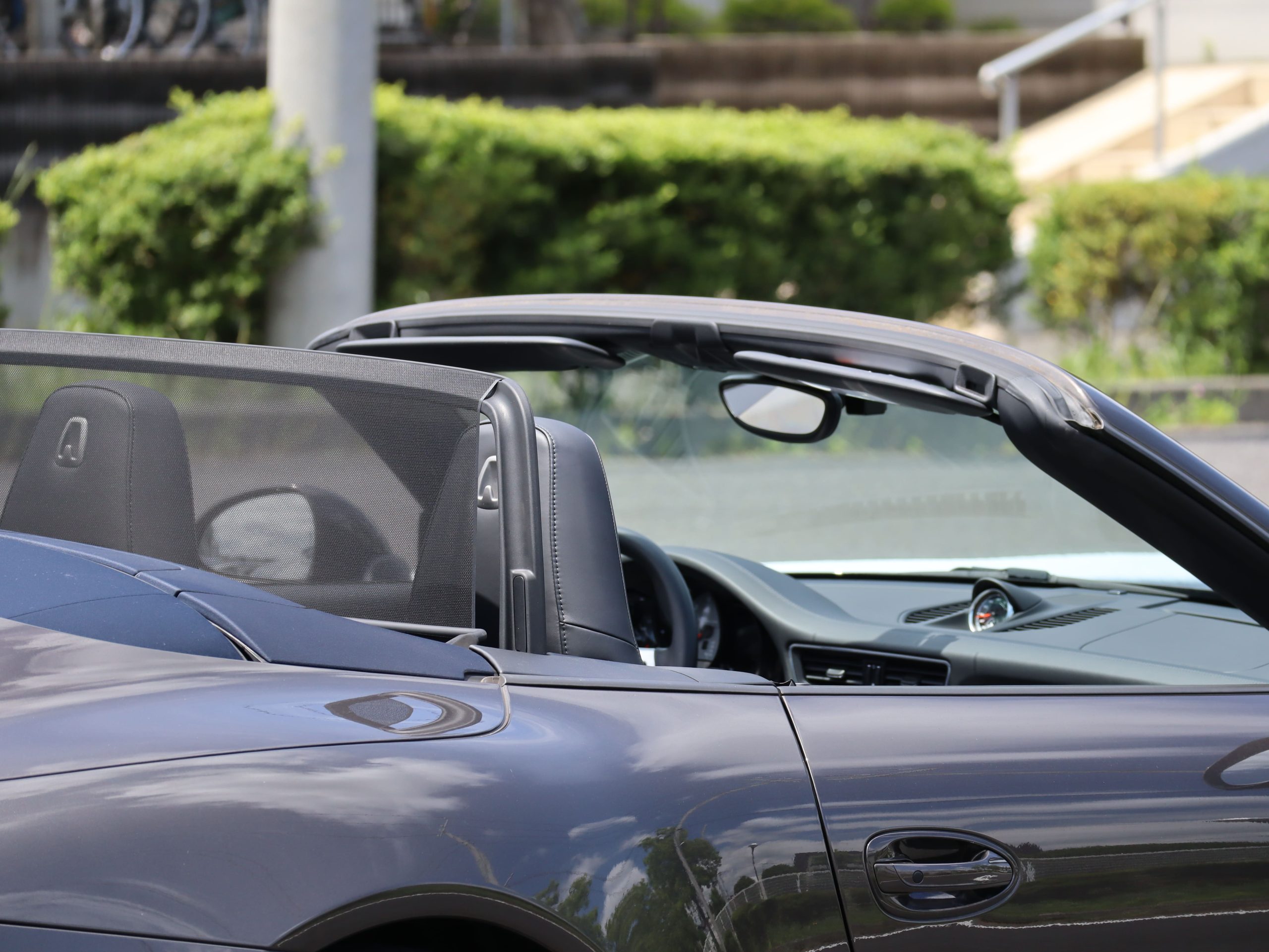ポルシェ911カレラ4Sカブリオレ（Type991.1）PDK<br>ブラックレザーインテリア<br>スポーツクロノパッケージ<br>スポーツエグゾーストシステム<br>ダイナミックシャシーコントロール（PDCC）<br>エントリー＆ドライブシステム