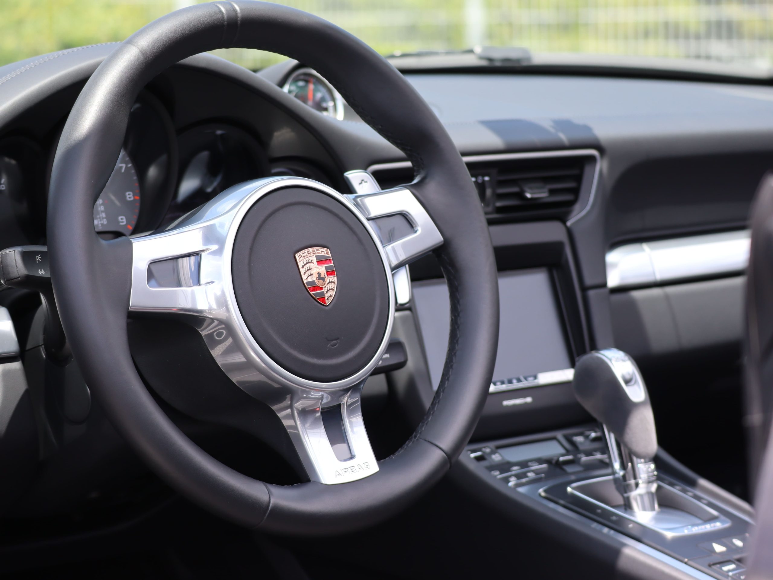 ポルシェ911カレラ4Sカブリオレ（Type991.1）PDK<br>ブラックレザーインテリア<br>スポーツクロノパッケージ<br>スポーツエグゾーストシステム<br>ダイナミックシャシーコントロール（PDCC）<br>エントリー＆ドライブシステム