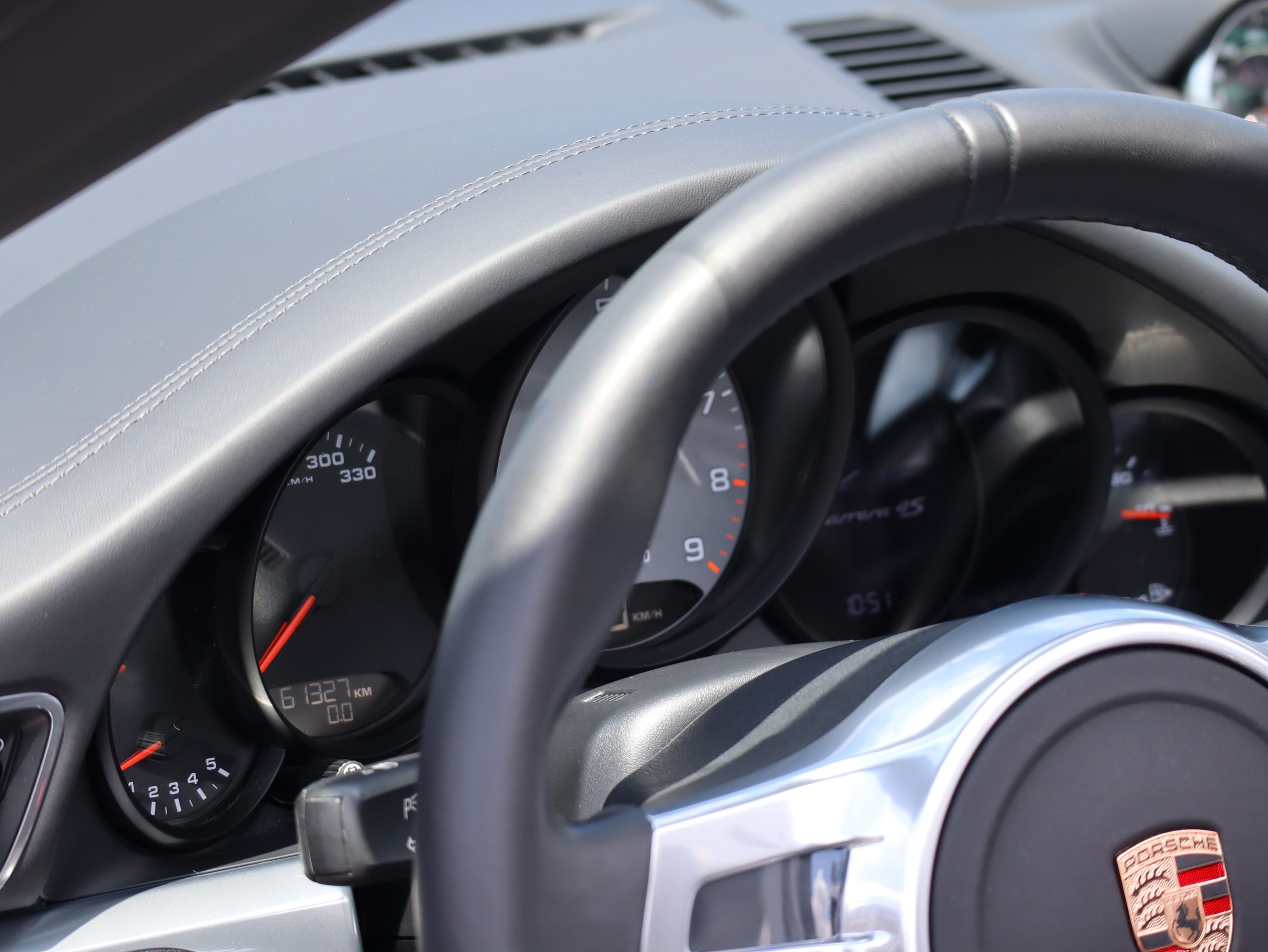 ポルシェ911カレラ4Sカブリオレ（Type991.1）PDK<br>ブラックレザーインテリア<br>スポーツクロノパッケージ<br>スポーツエグゾーストシステム<br>ダイナミックシャシーコントロール（PDCC）<br>エントリー＆ドライブシステム
